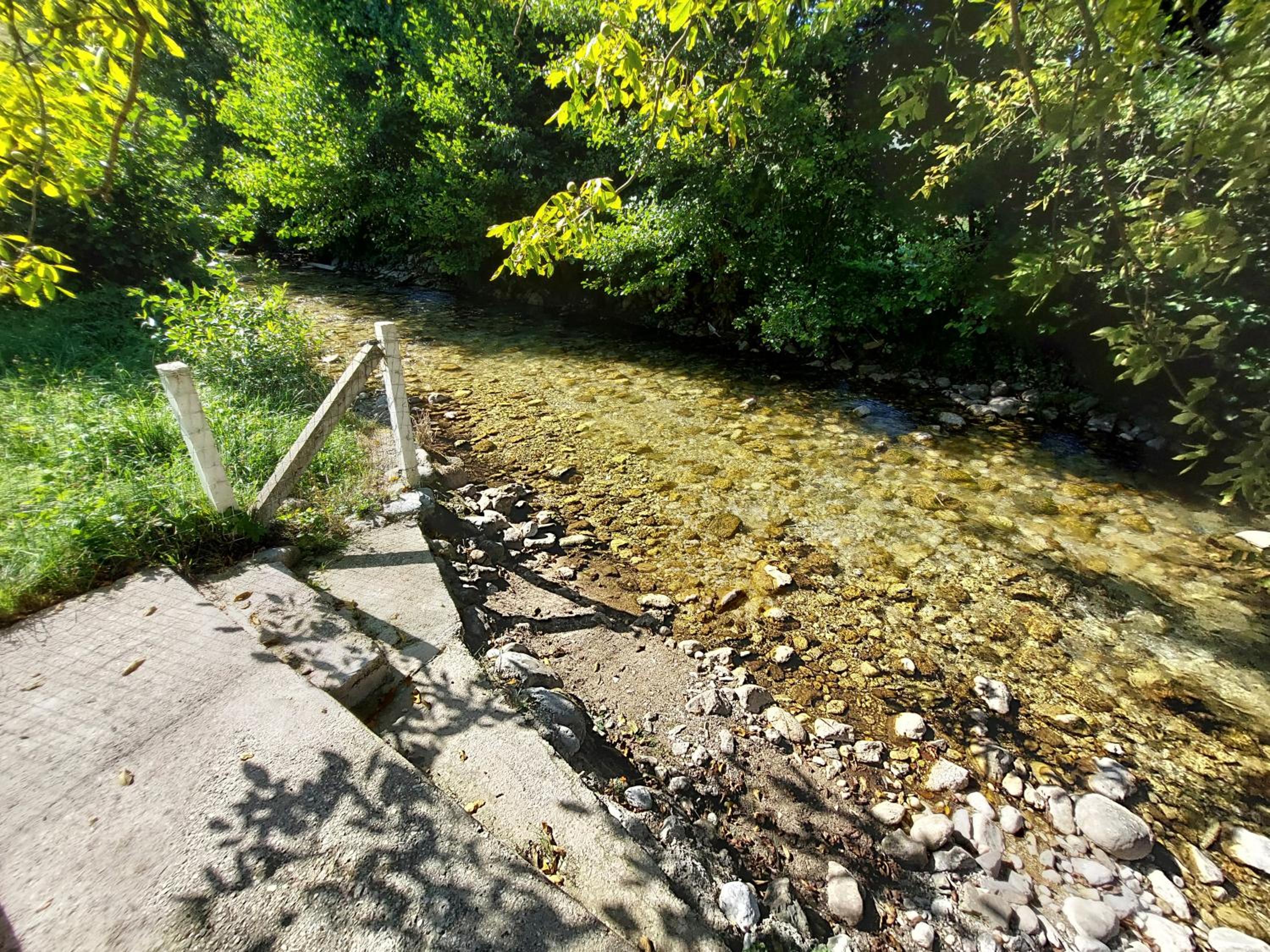 Kuća-Villa pored rijeke i jezera Čelebići Konjic