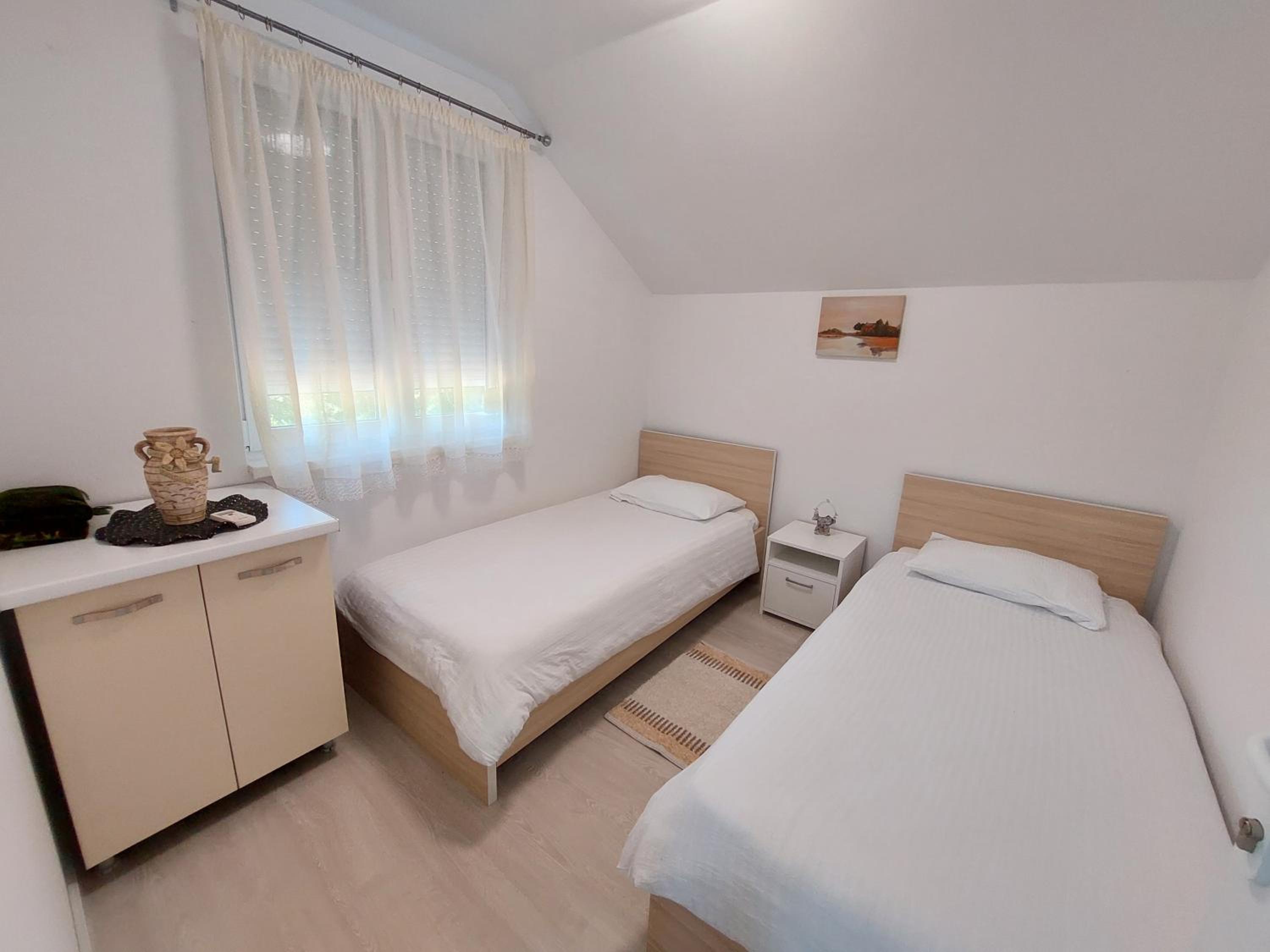 Kuća-Villa pored rijeke i jezera Čelebići Konjic