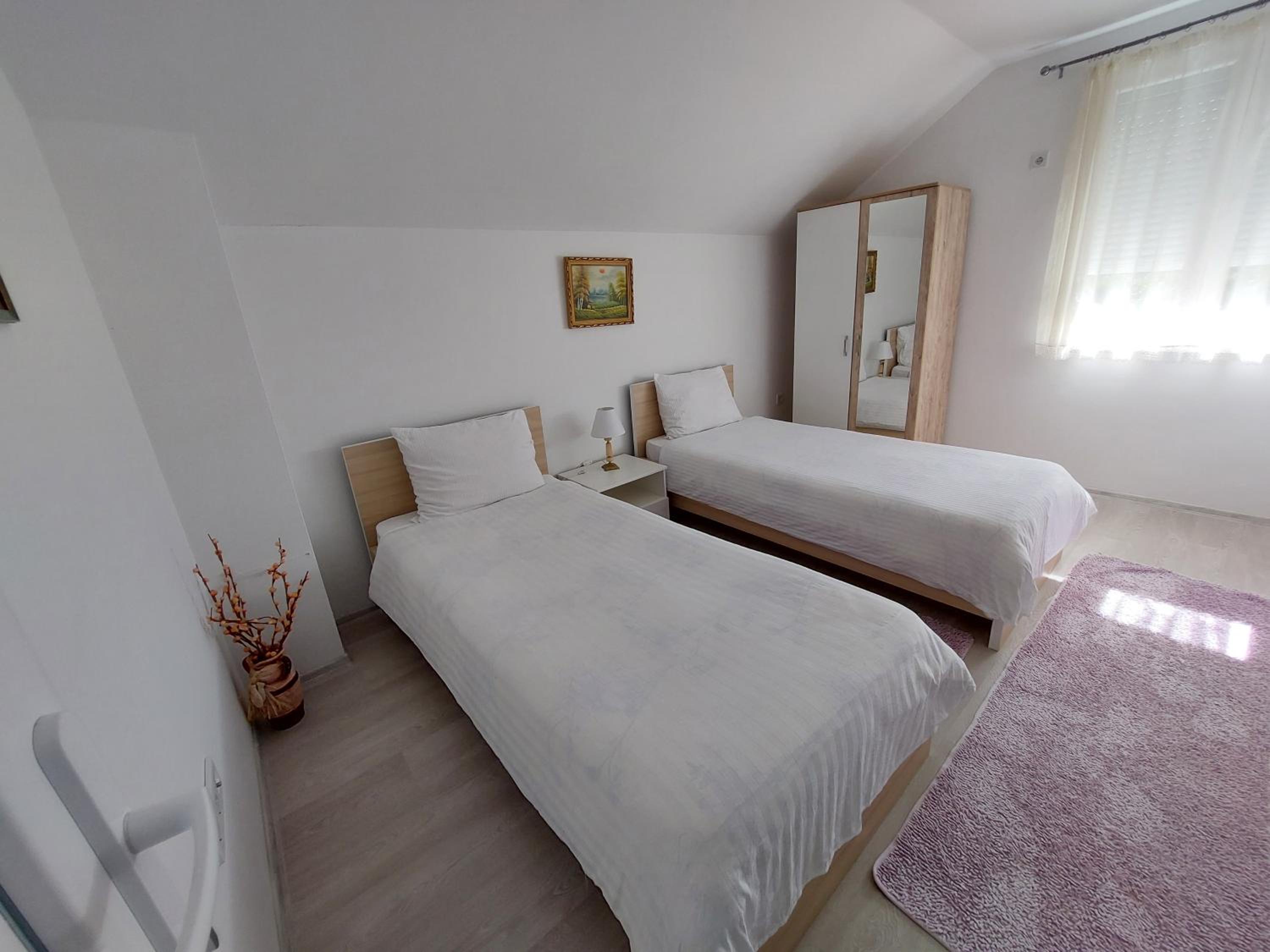 Kuća-Villa pored rijeke i jezera Čelebići Konjic
