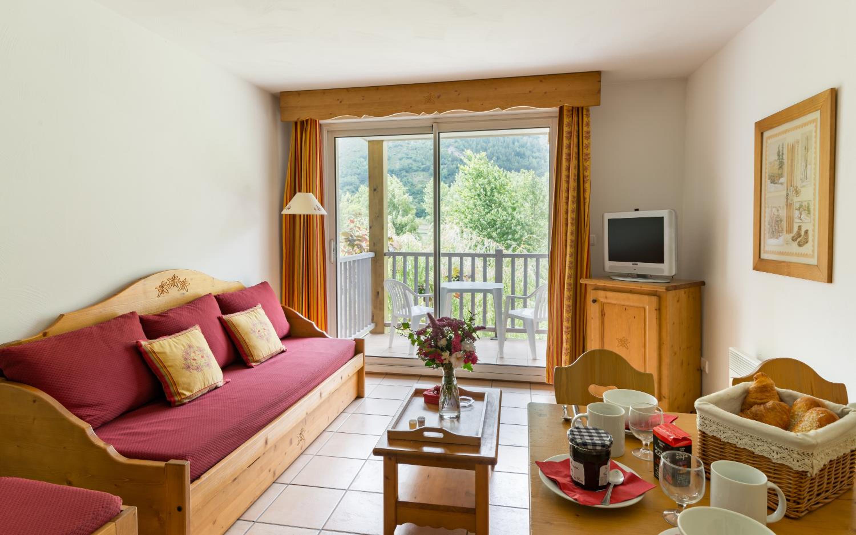 Saint-Lary-Soulan Vacations - Lagrange Vacances L'Ardoisiere - Property Image 8