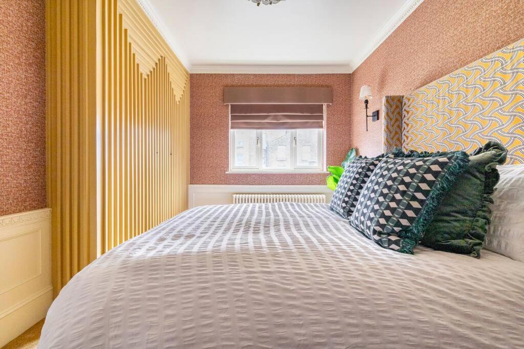 Spacious 2 Bed Luxury Apartment