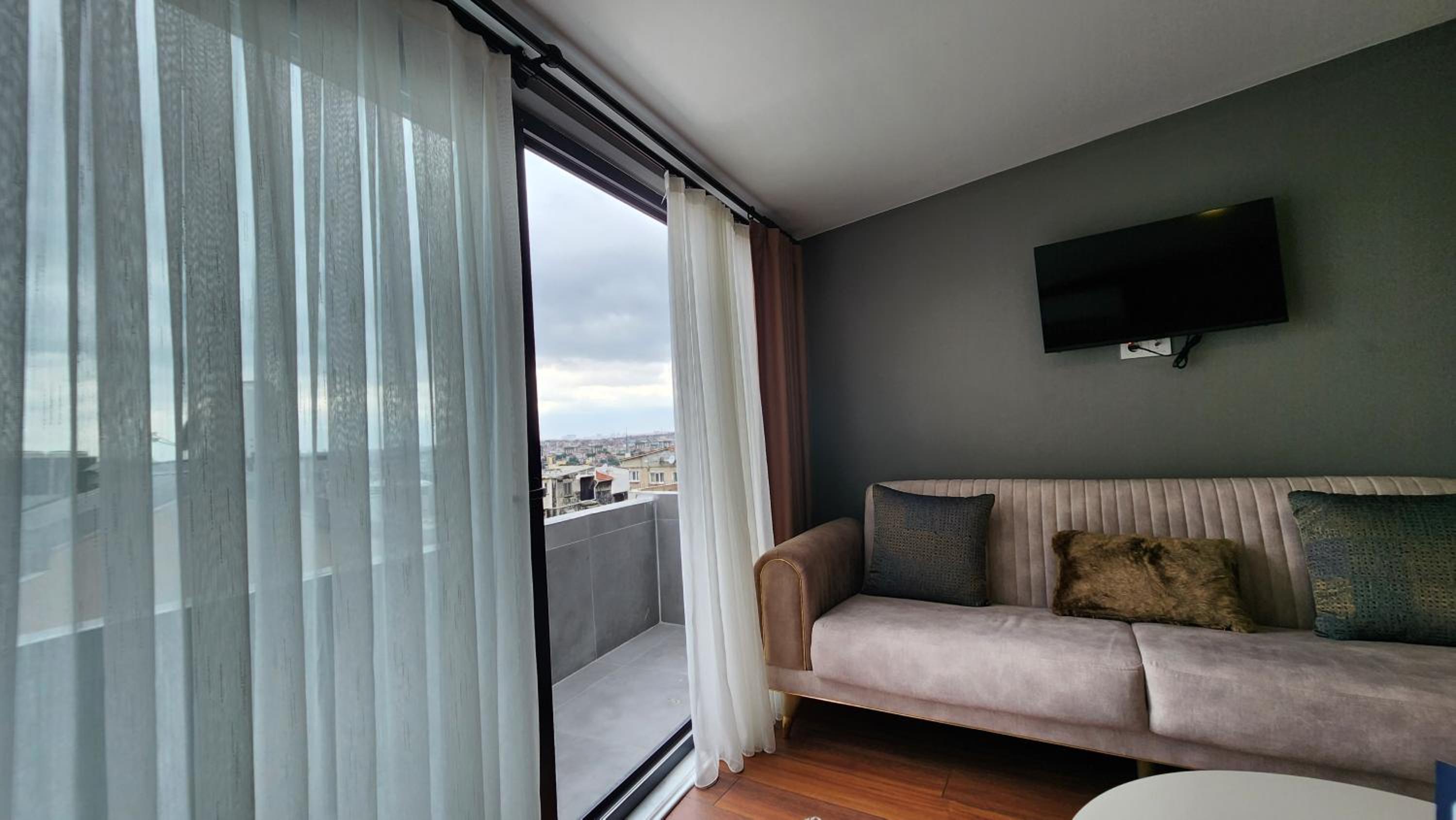 Gökotta Süit - Image 38