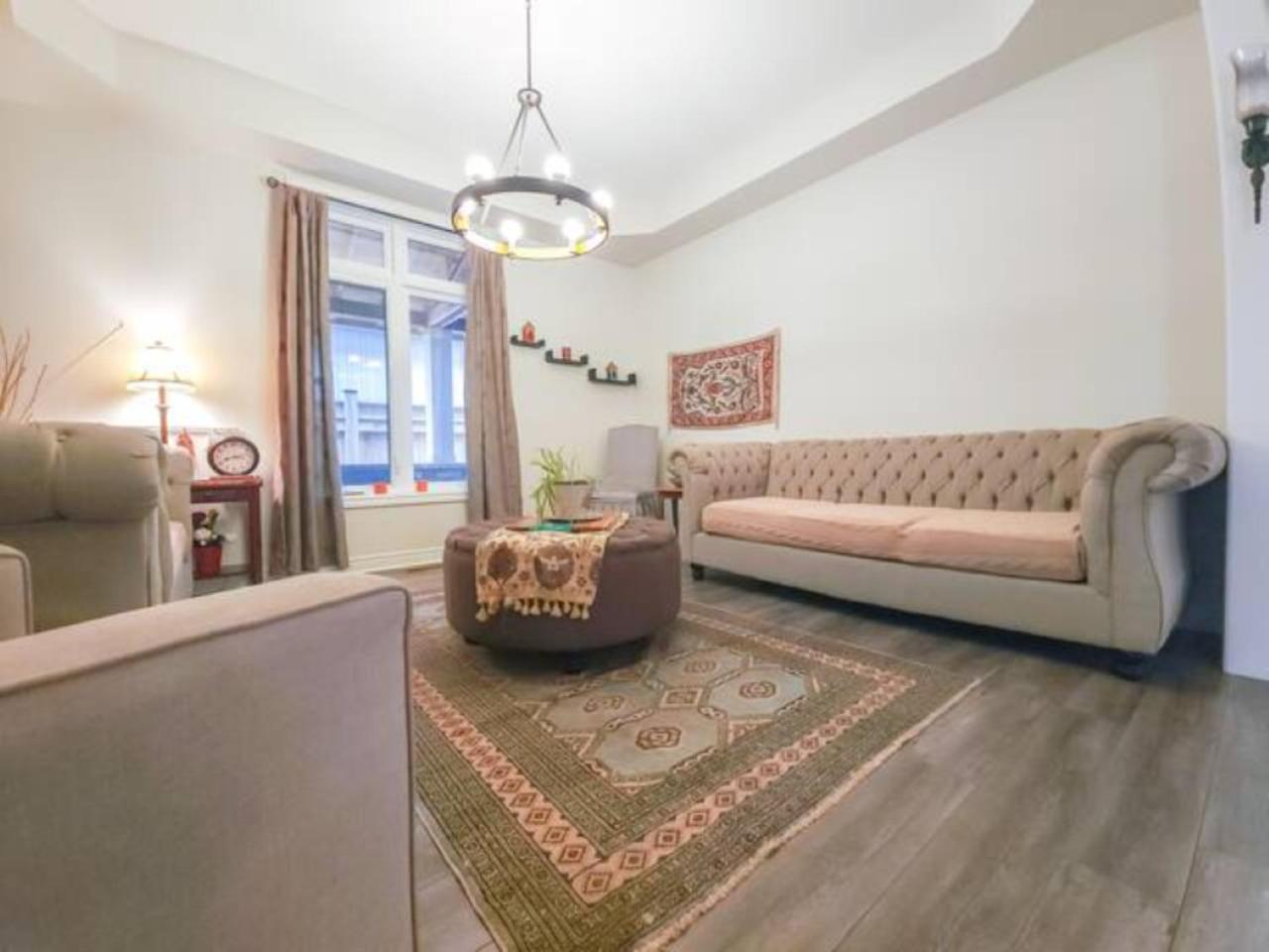 Inspired Stay close to Niagara *4B & 2King Beds*