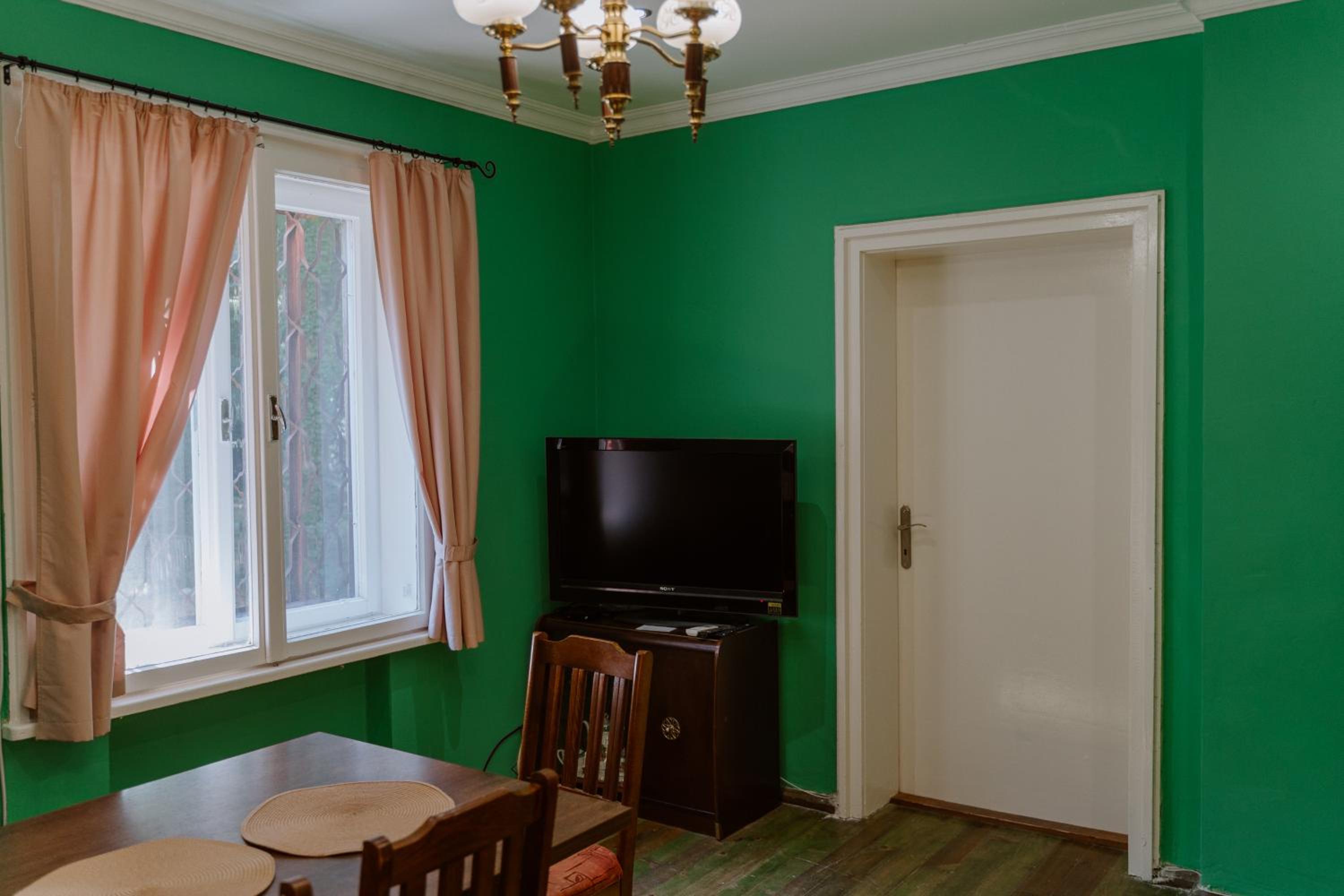 Central Apartment Cozy & Quiet