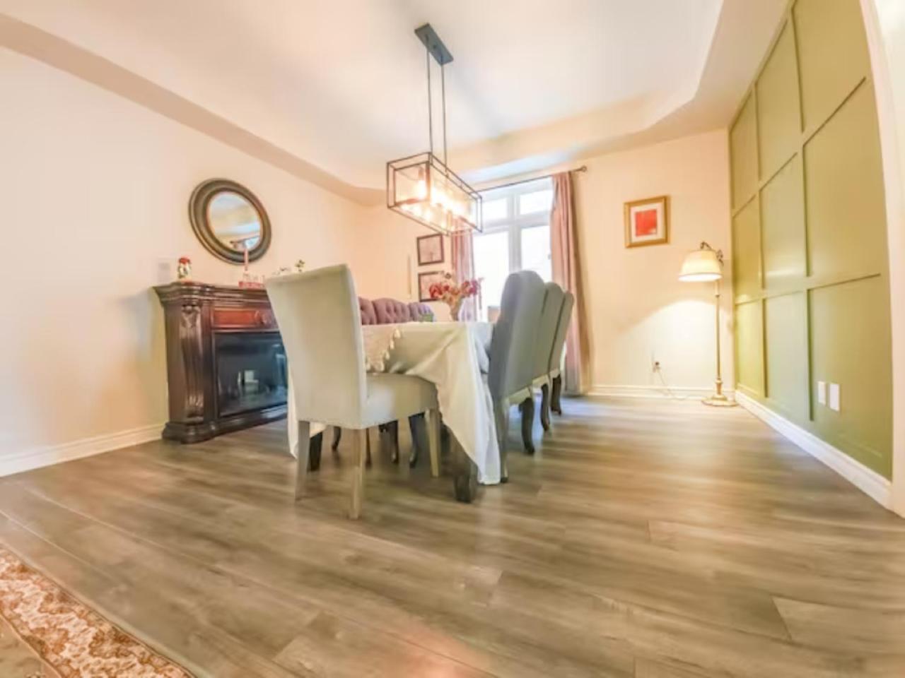 Inspired Stay close to Niagara *4B & 2King Beds*