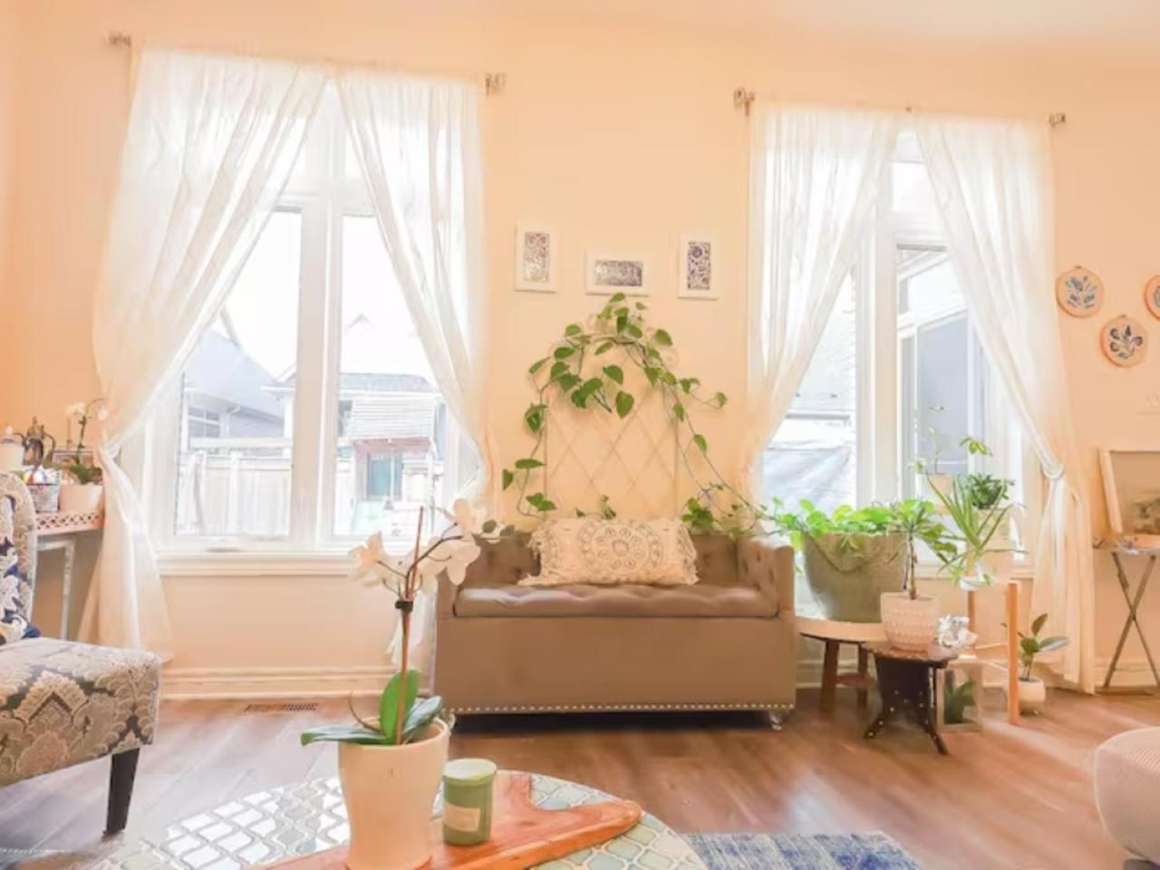 Inspired Stay close to Niagara *4B & 2King Beds*