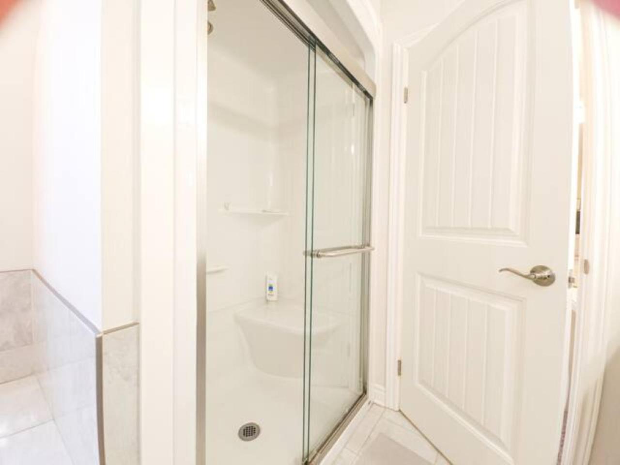 Inspired Stay close to Niagara *4B & 2King Beds*