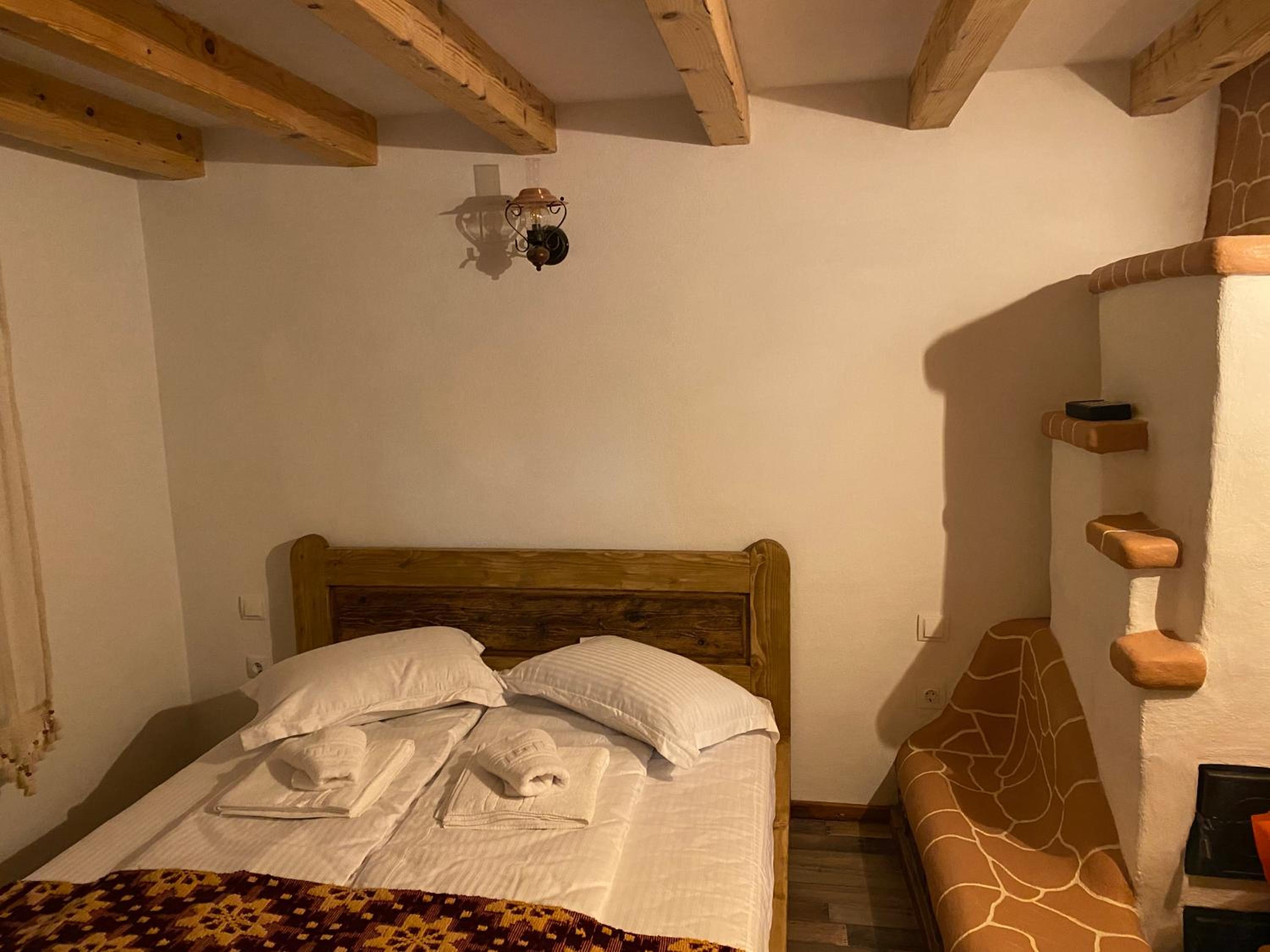 Casa cu șindrilă, photo 13