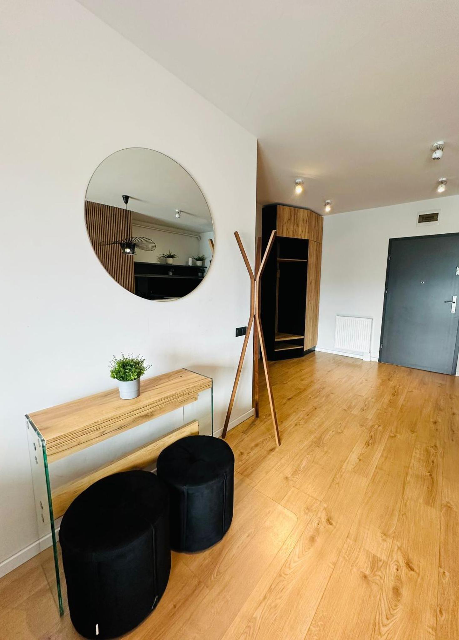 Kharisma Apartment-Free Parking-Ultracentral