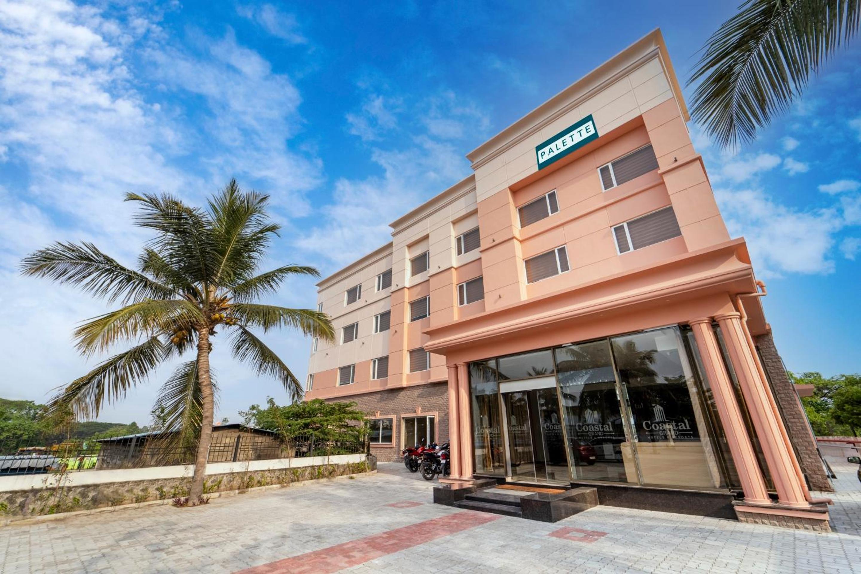 FabHotel Grand & Resorts view 4