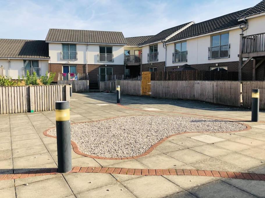 Liverpool City View Sunflower House - FREE PARKING view 4