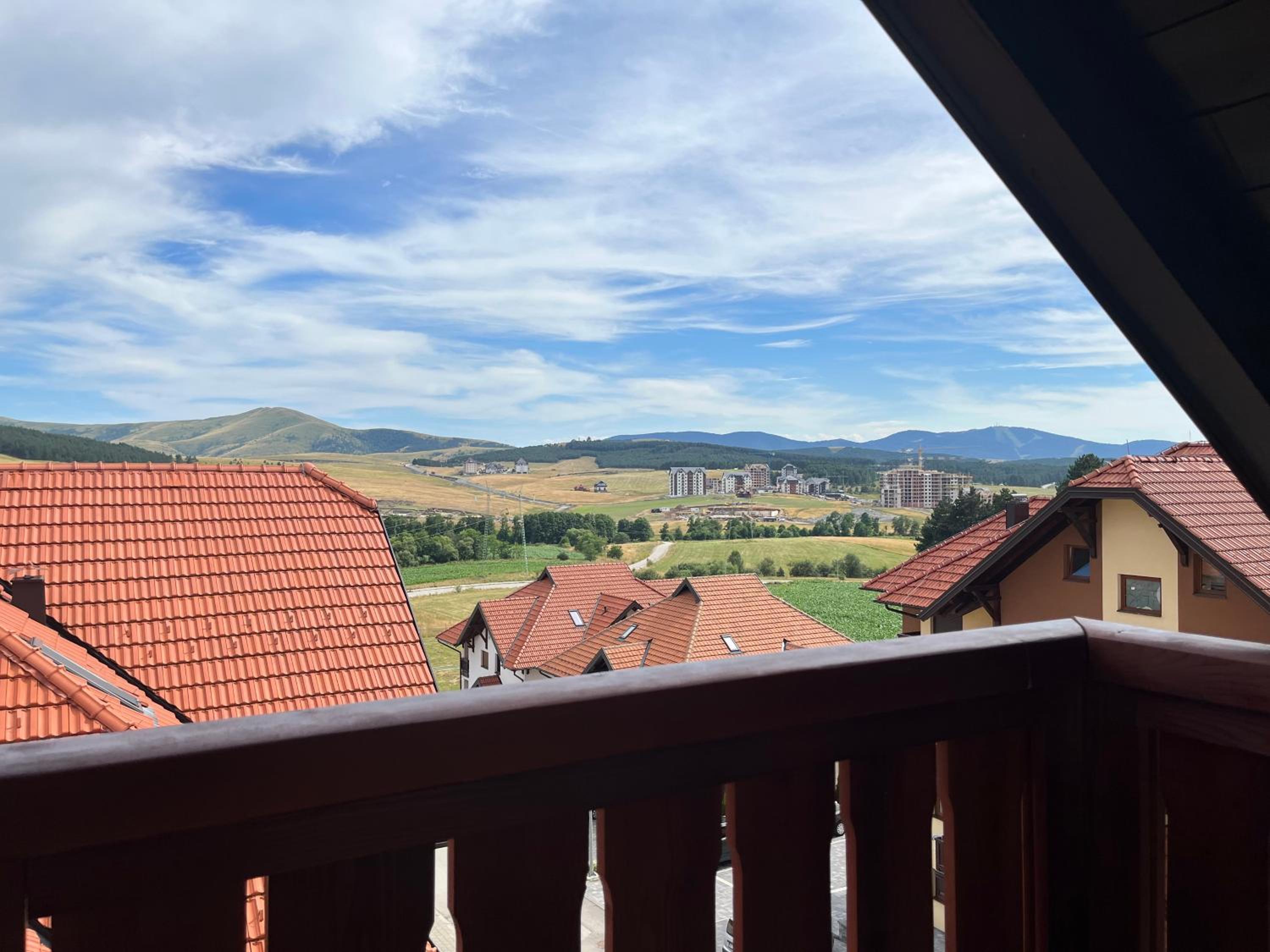 Pinewood Nest Luxe Spa&View view 3