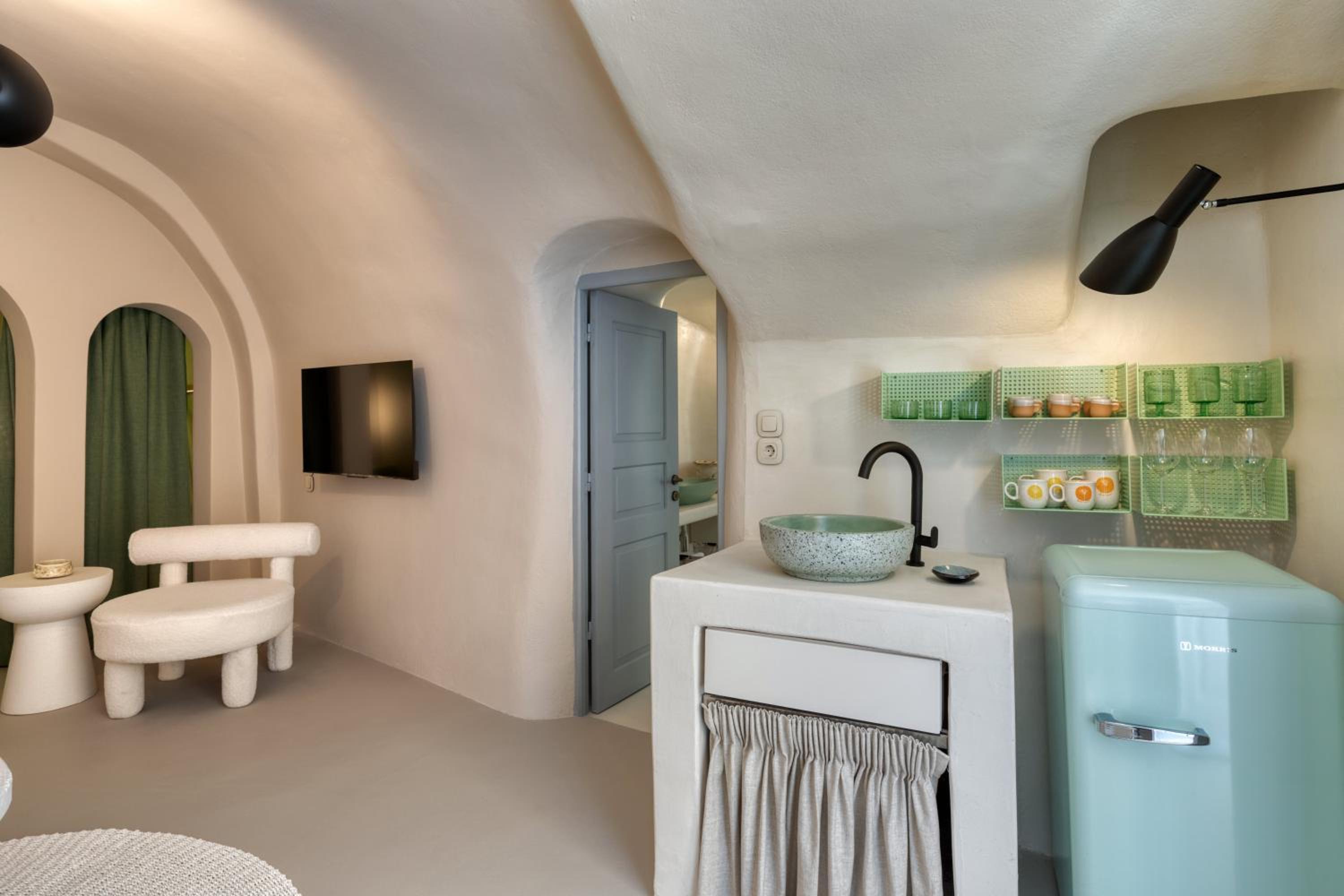 Hermes Cave House by Oias Local Cave Houses photo 2