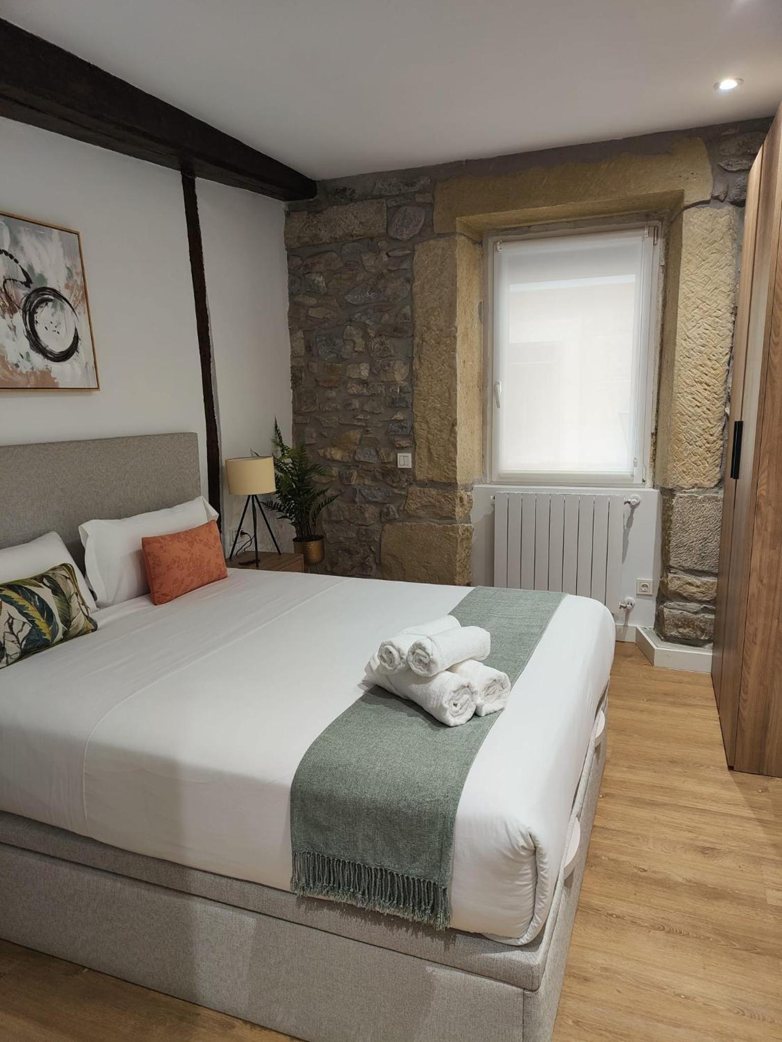 Port Relax Old Town with AC photo 2