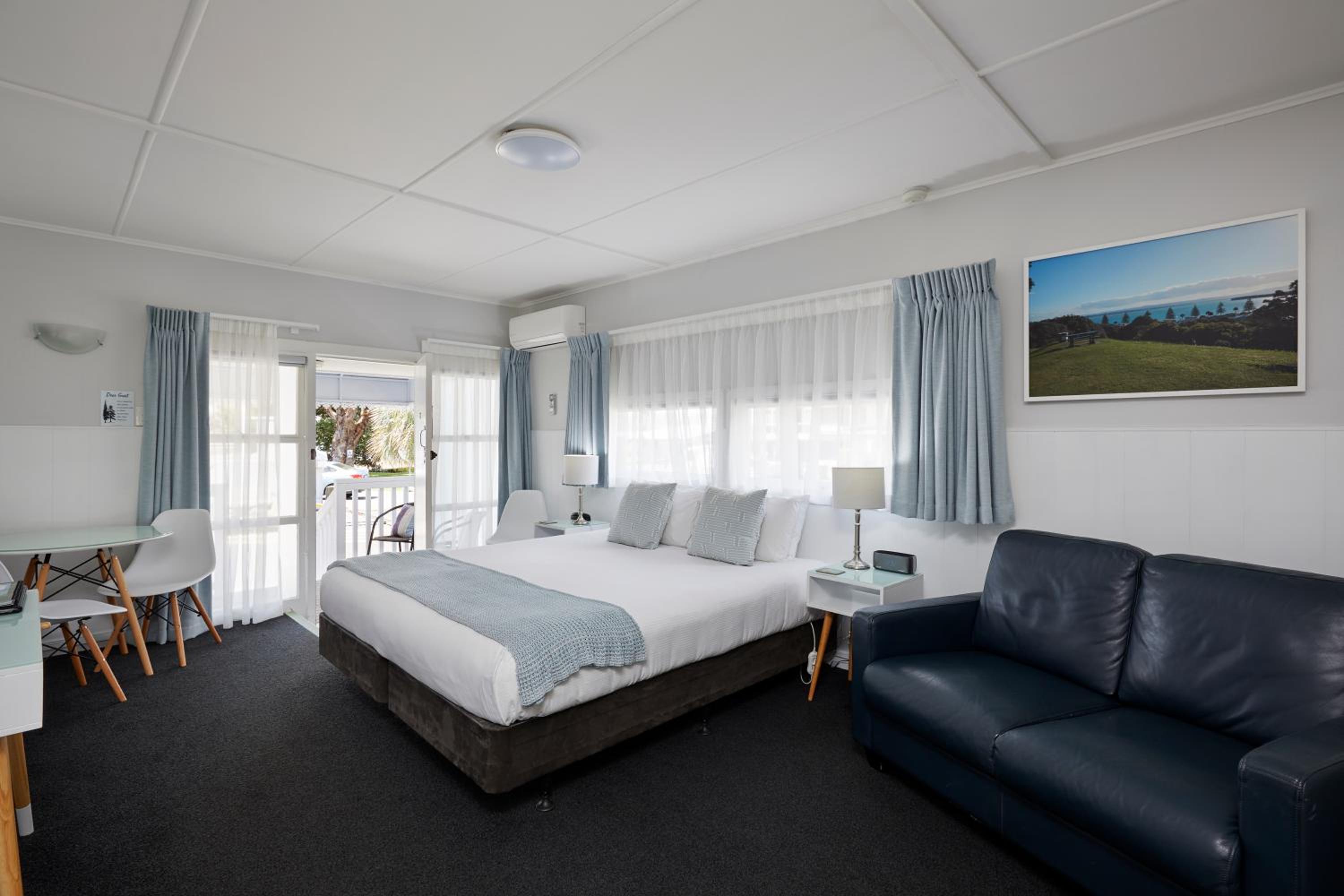 Harbour View Motel and Waterfront Apartments