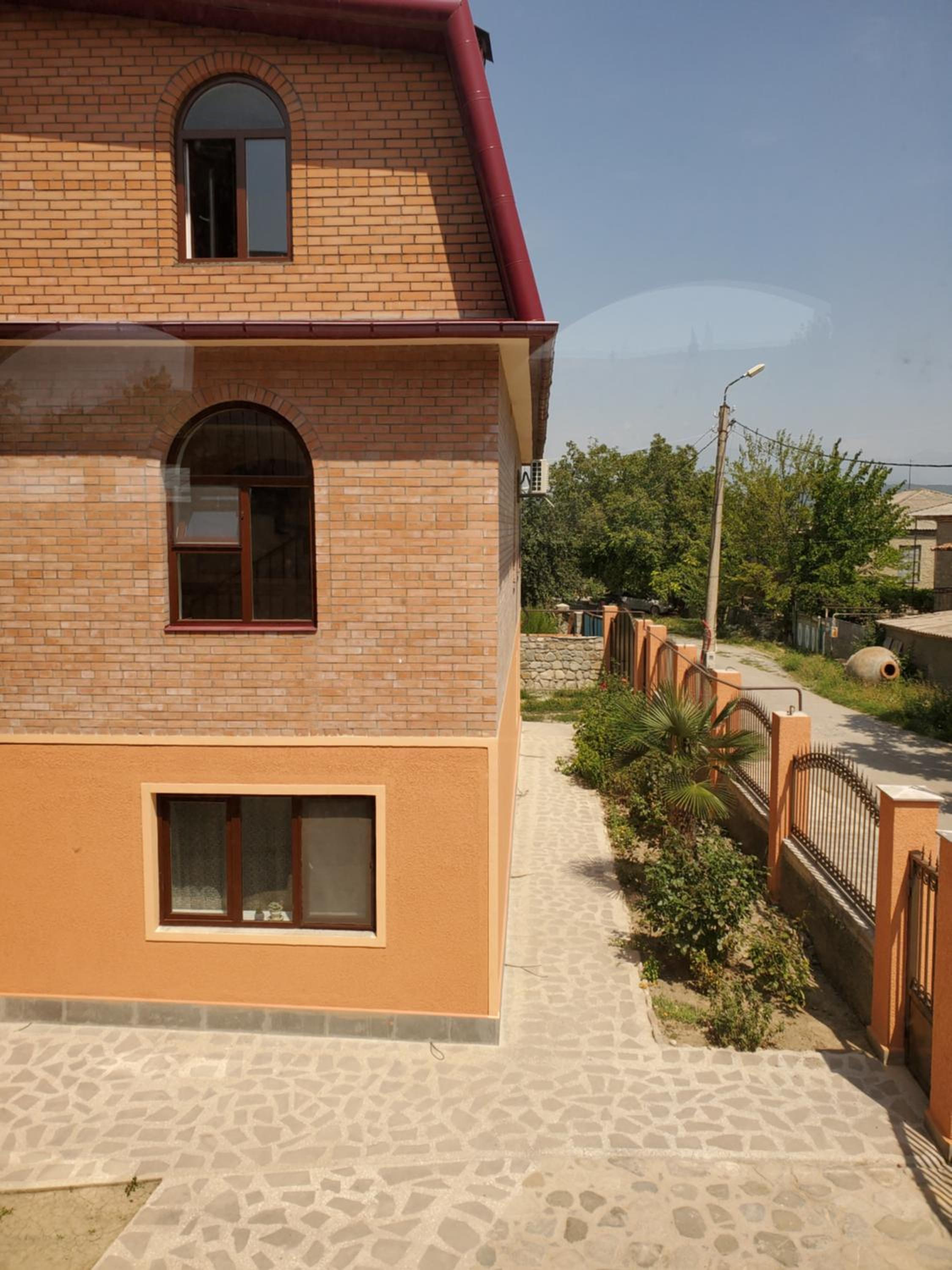 Gogi's Paradise Guesthouse view 2
