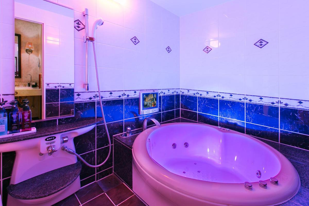 Jacuzzi