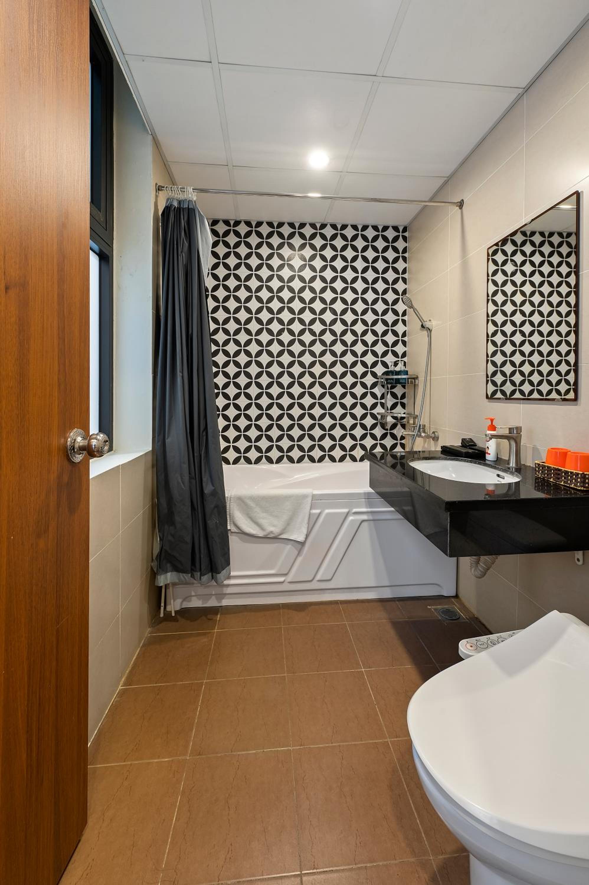 22Housing luxury Hotel & Residence 39 Linh Lang