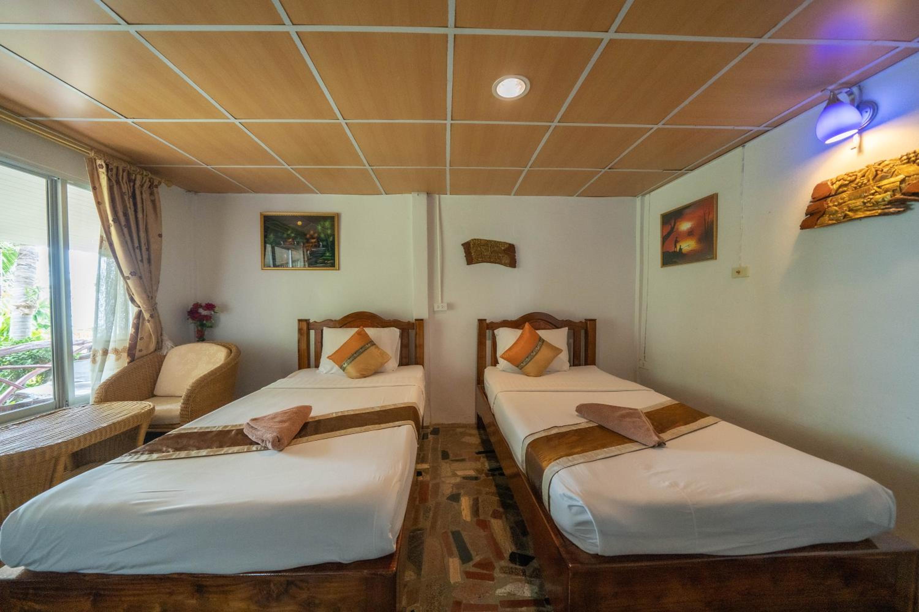 Tongta Phaview Resort