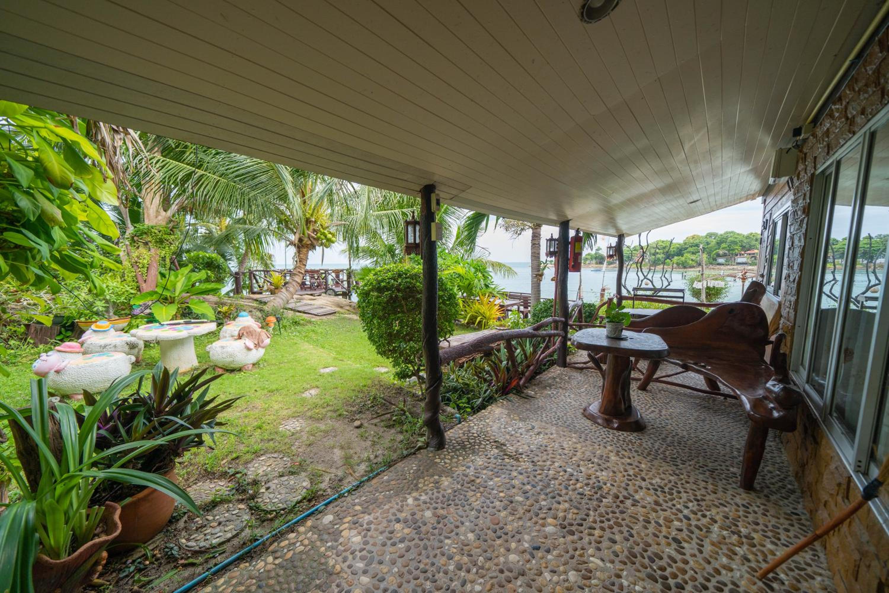 Tongta Phaview Resort