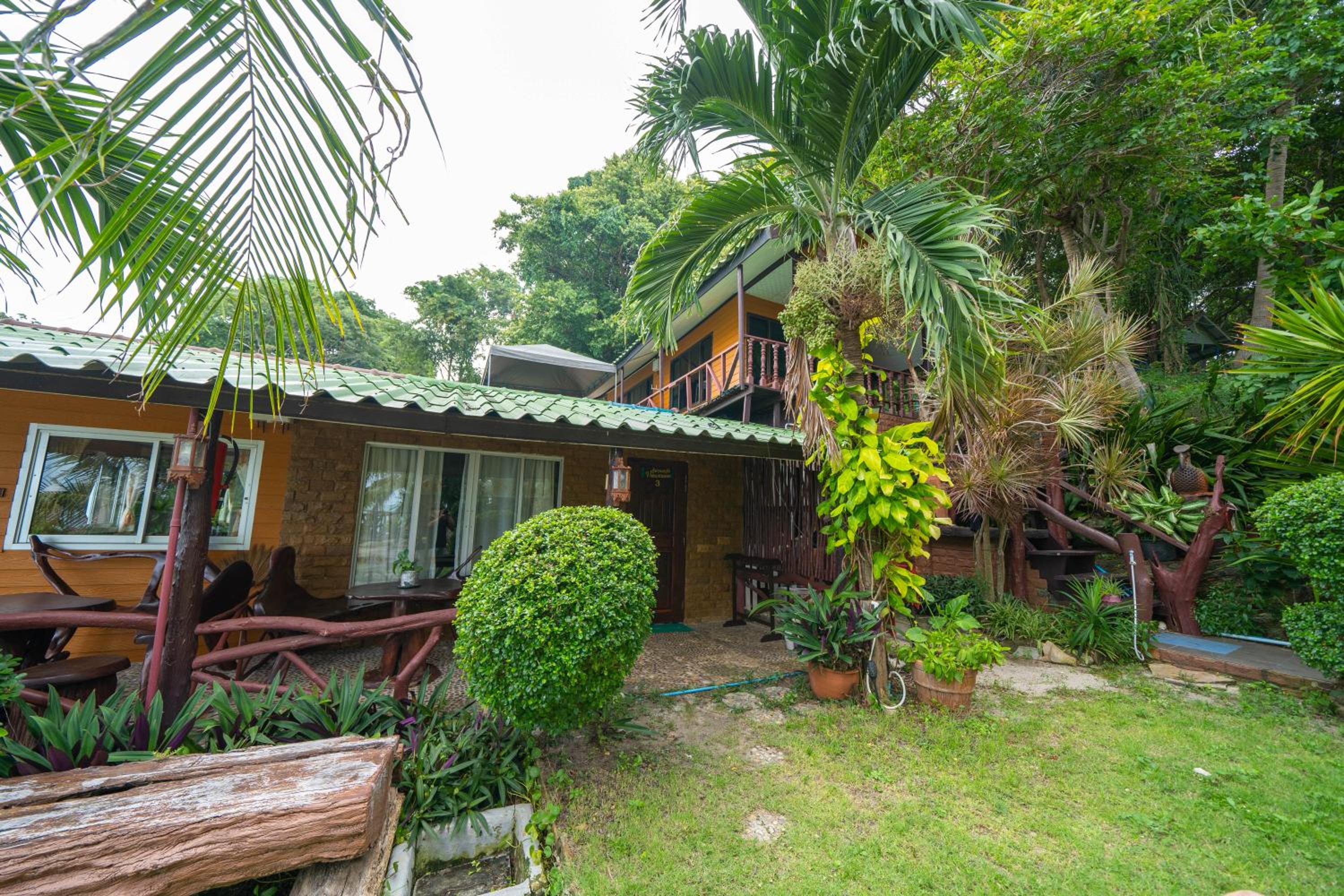 Tongta Phaview Resort