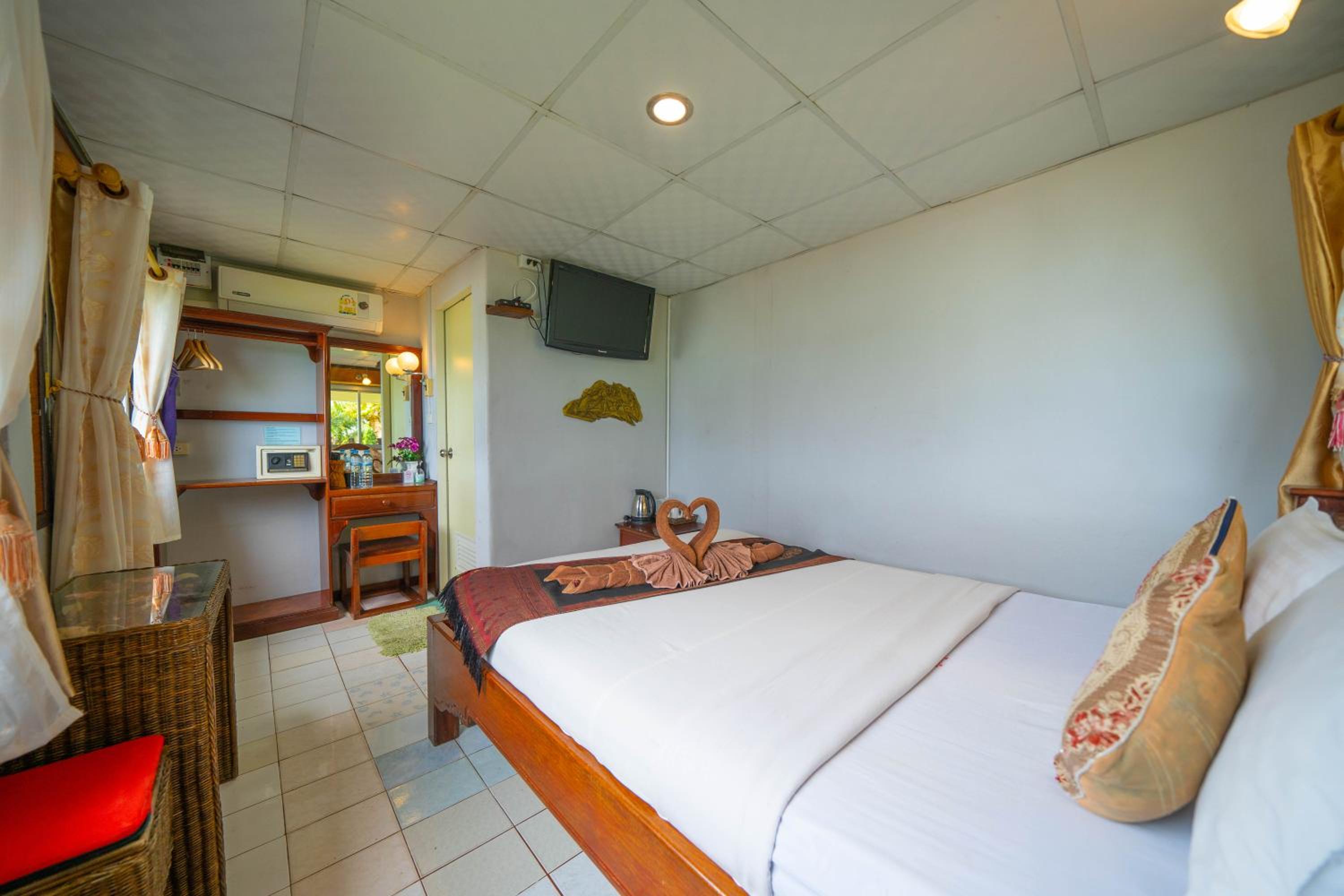 Tongta Phaview Resort