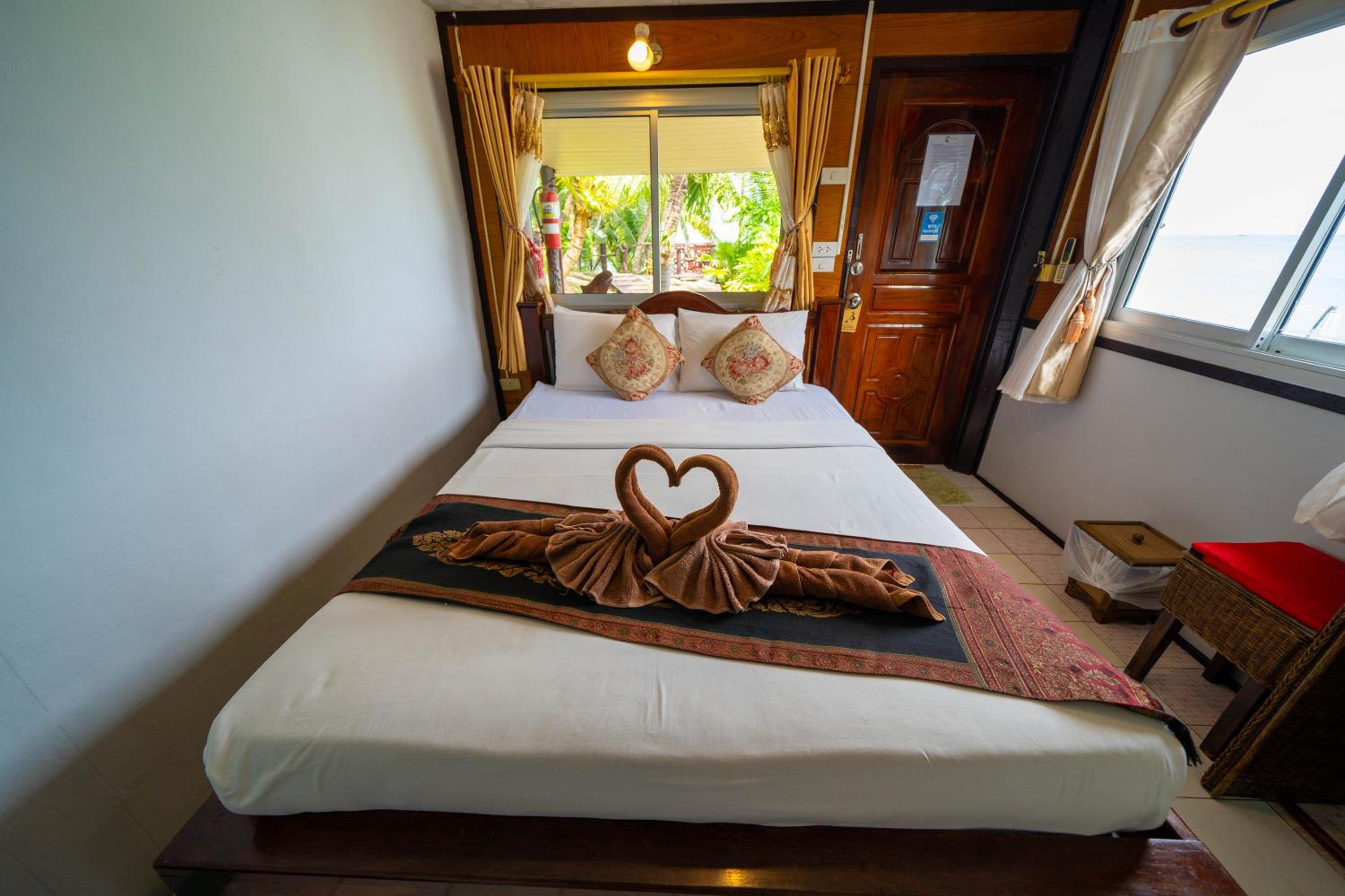 Tongta Phaview Resort
