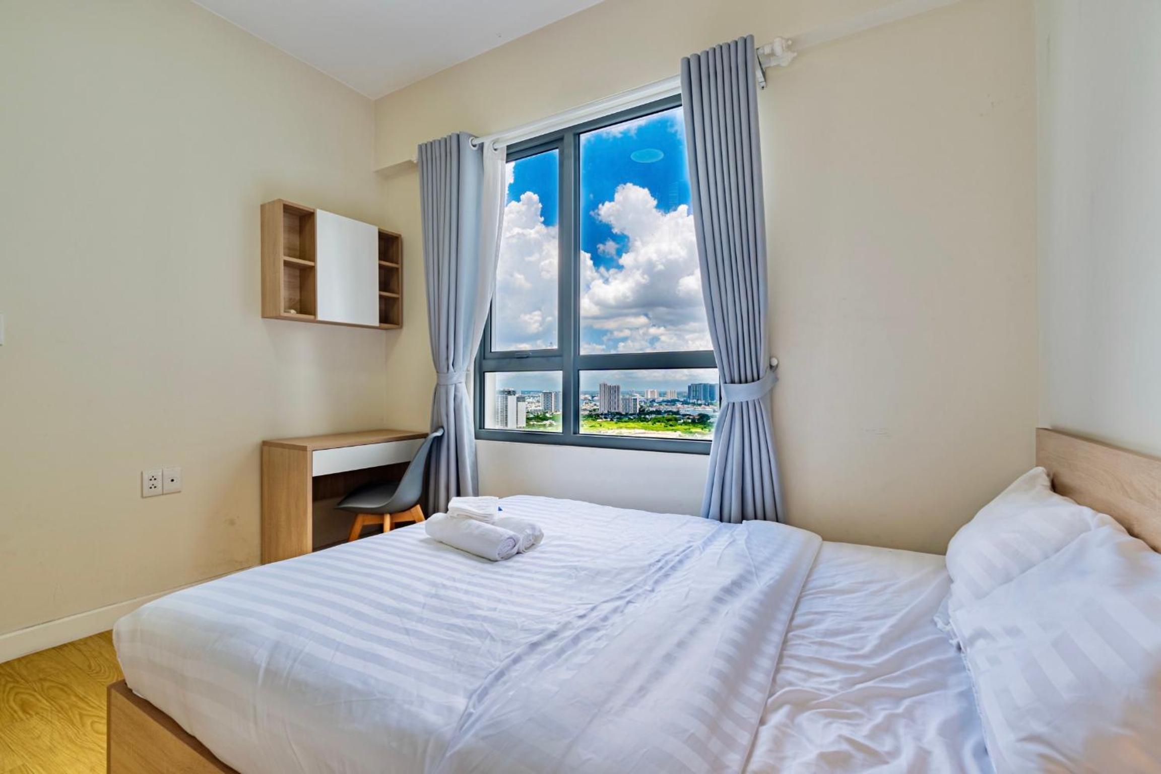 ambiHOME 2BR 2WC in Masteri Thao Dien District 2