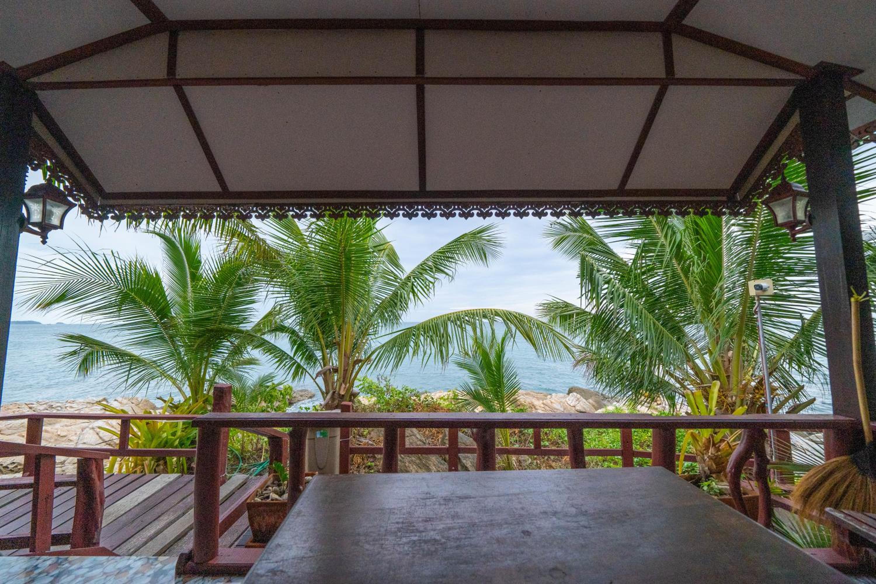 Tongta Phaview Resort