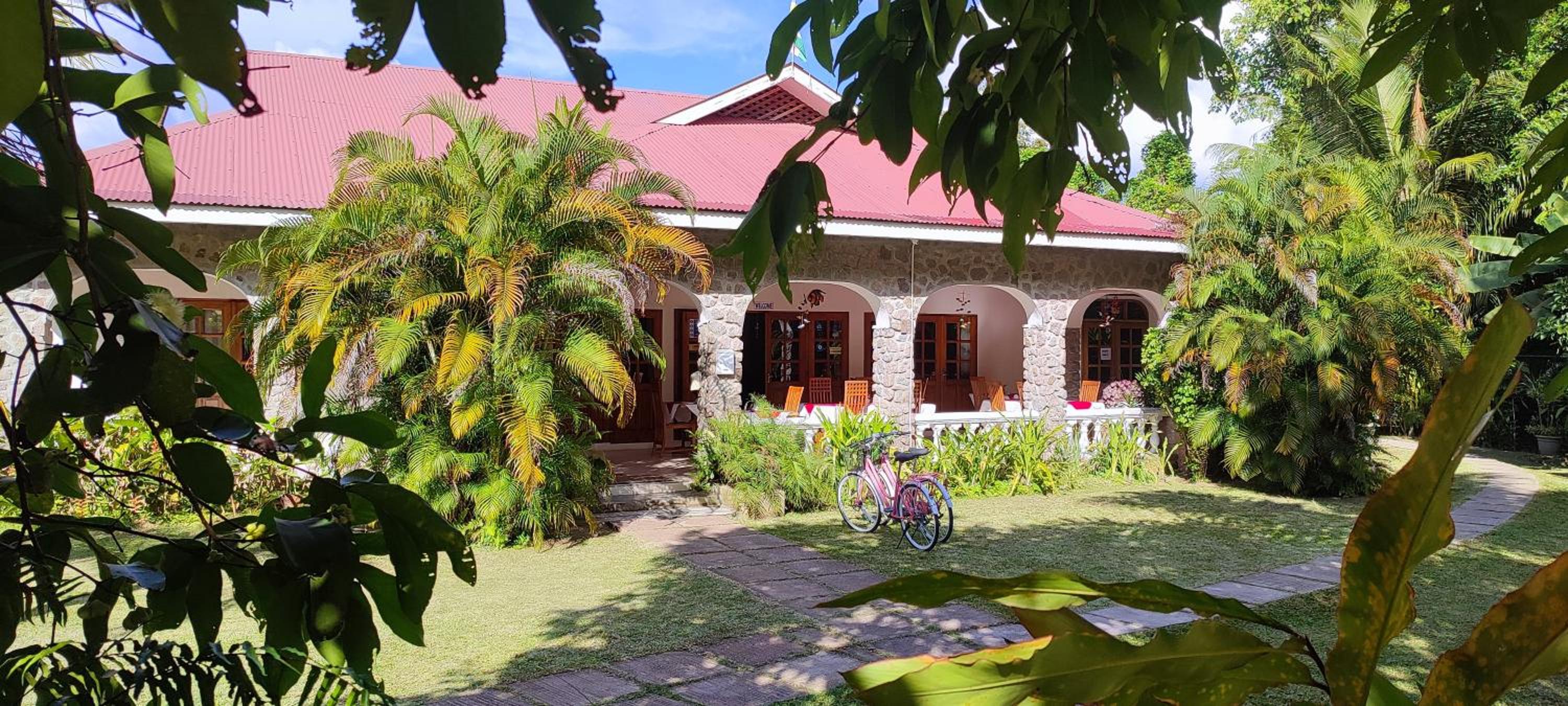 Hotel Villa Rafia - Image 1