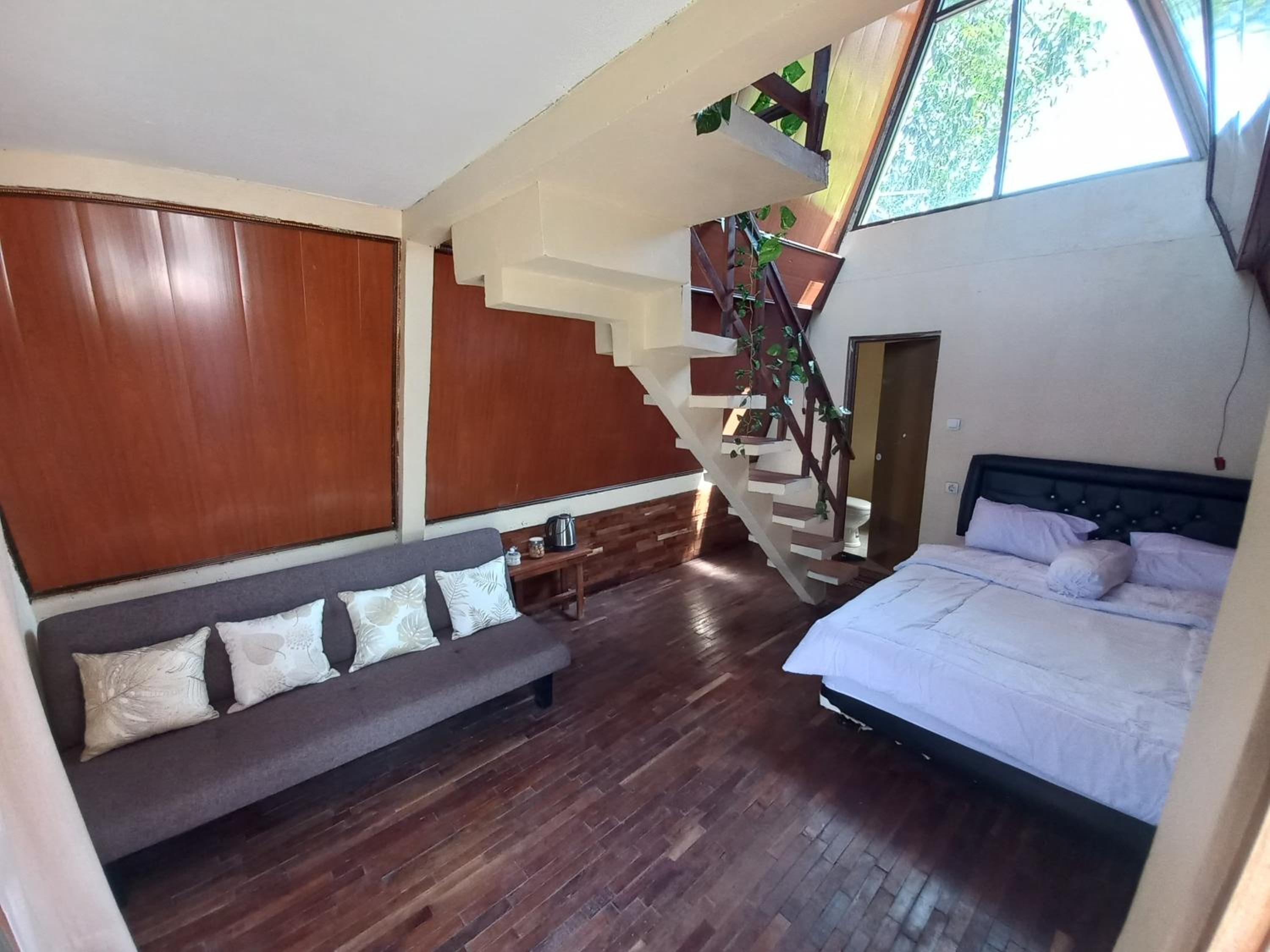 Agora Home