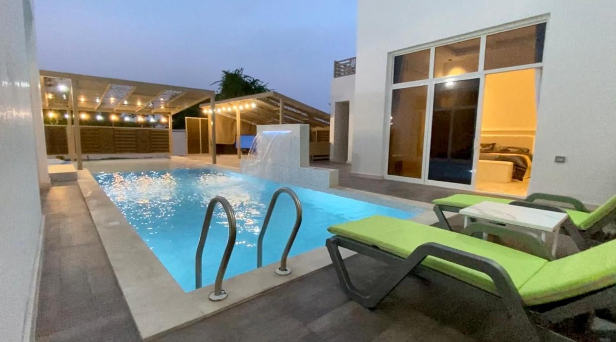 La Vida Inn