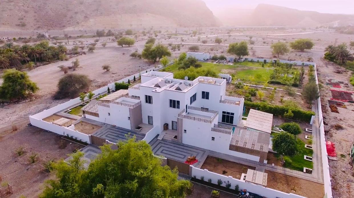 La Vida Inn