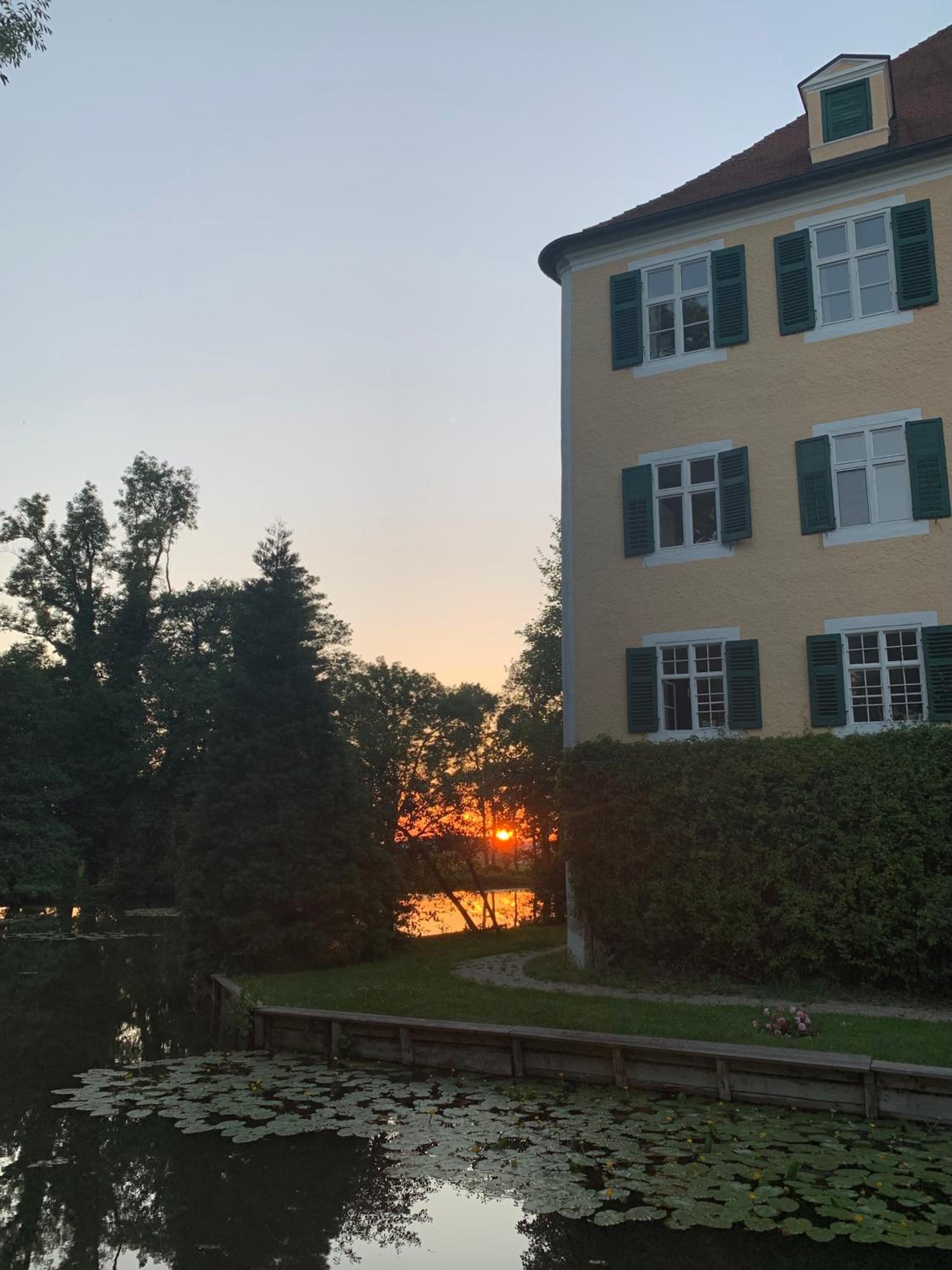 Wohnen im Wasserschloss Sandizell