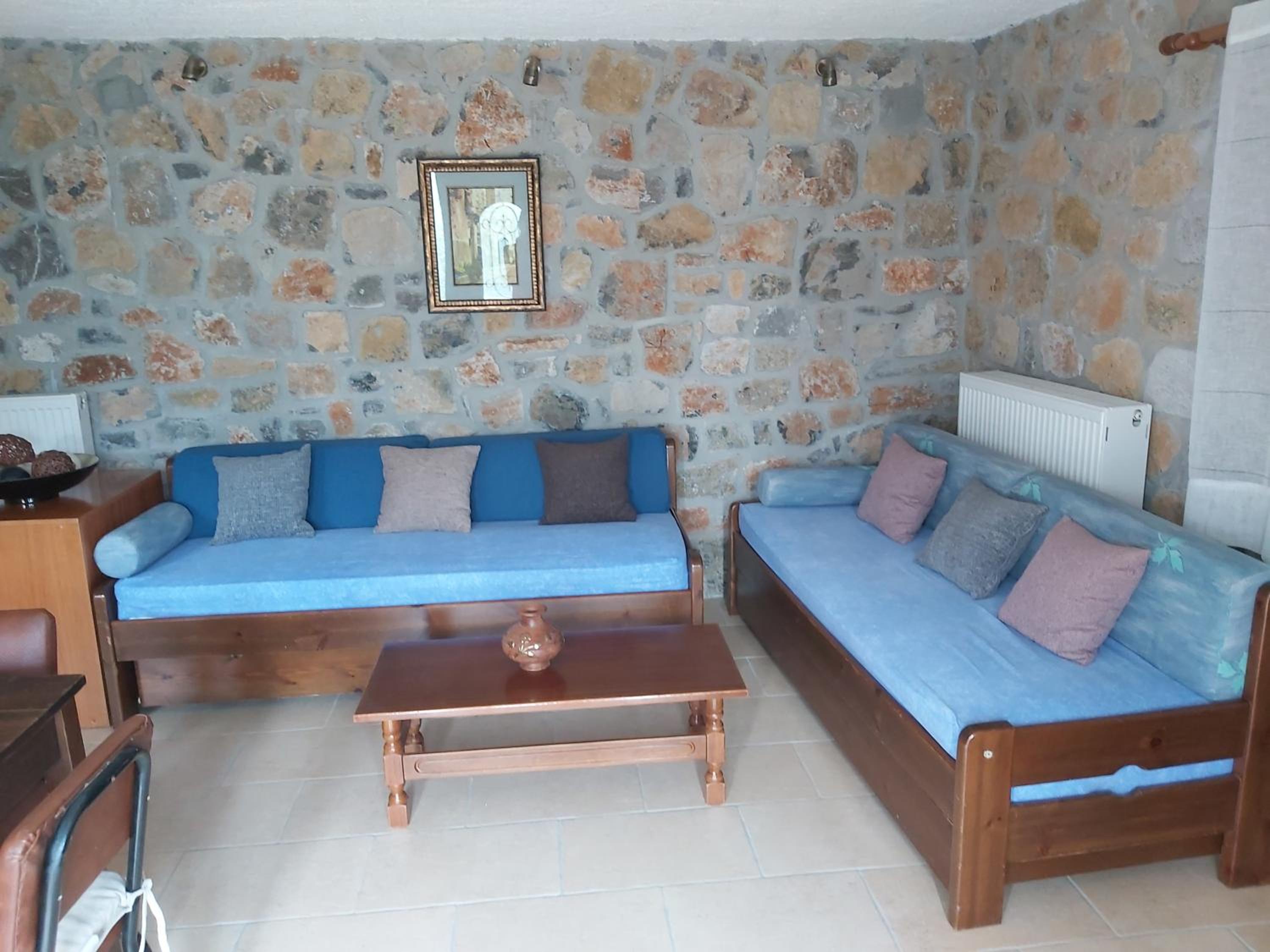 Stymfalia stone house