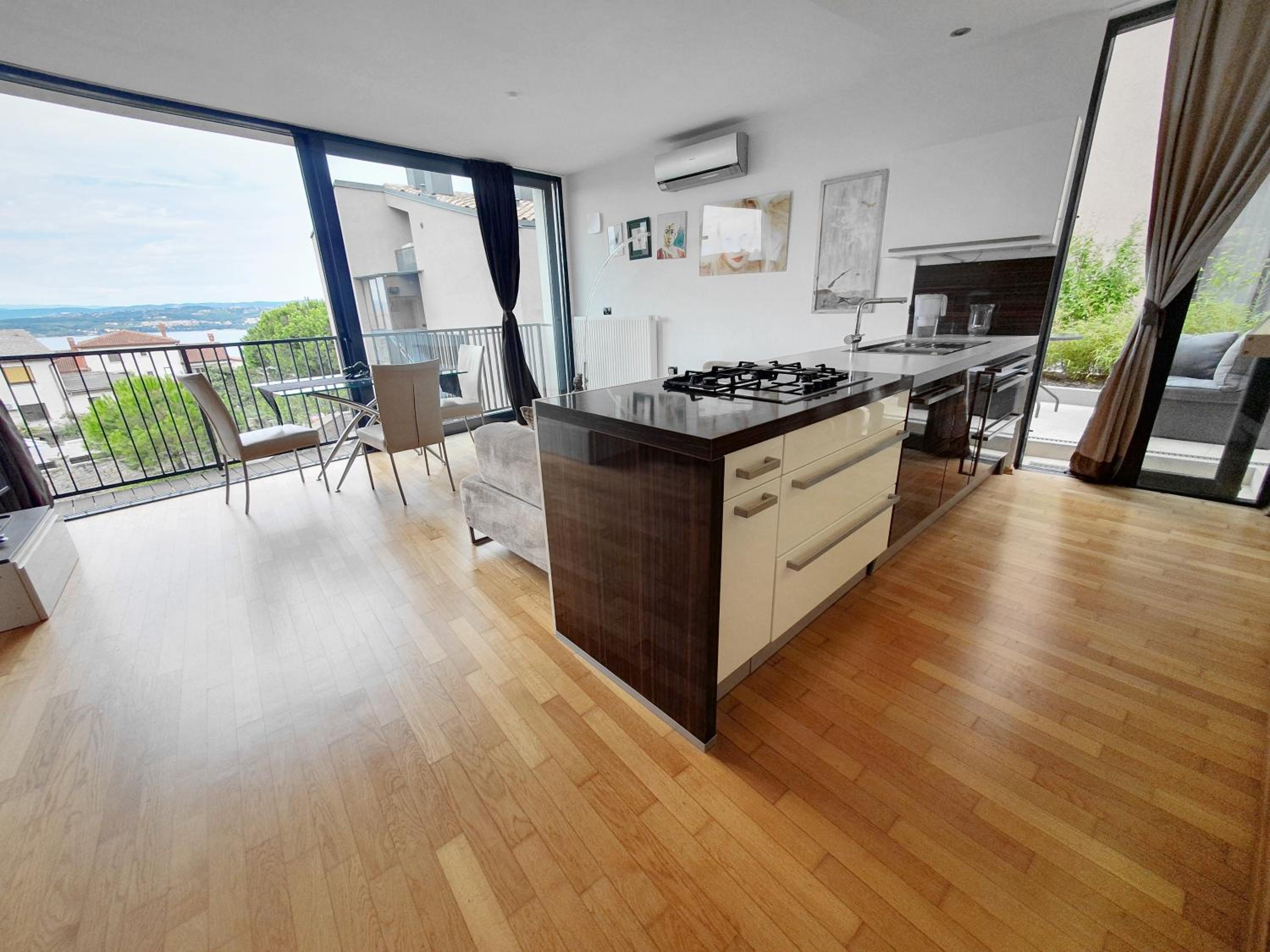 Bella Vista Lux Apartment with private Terace view 5