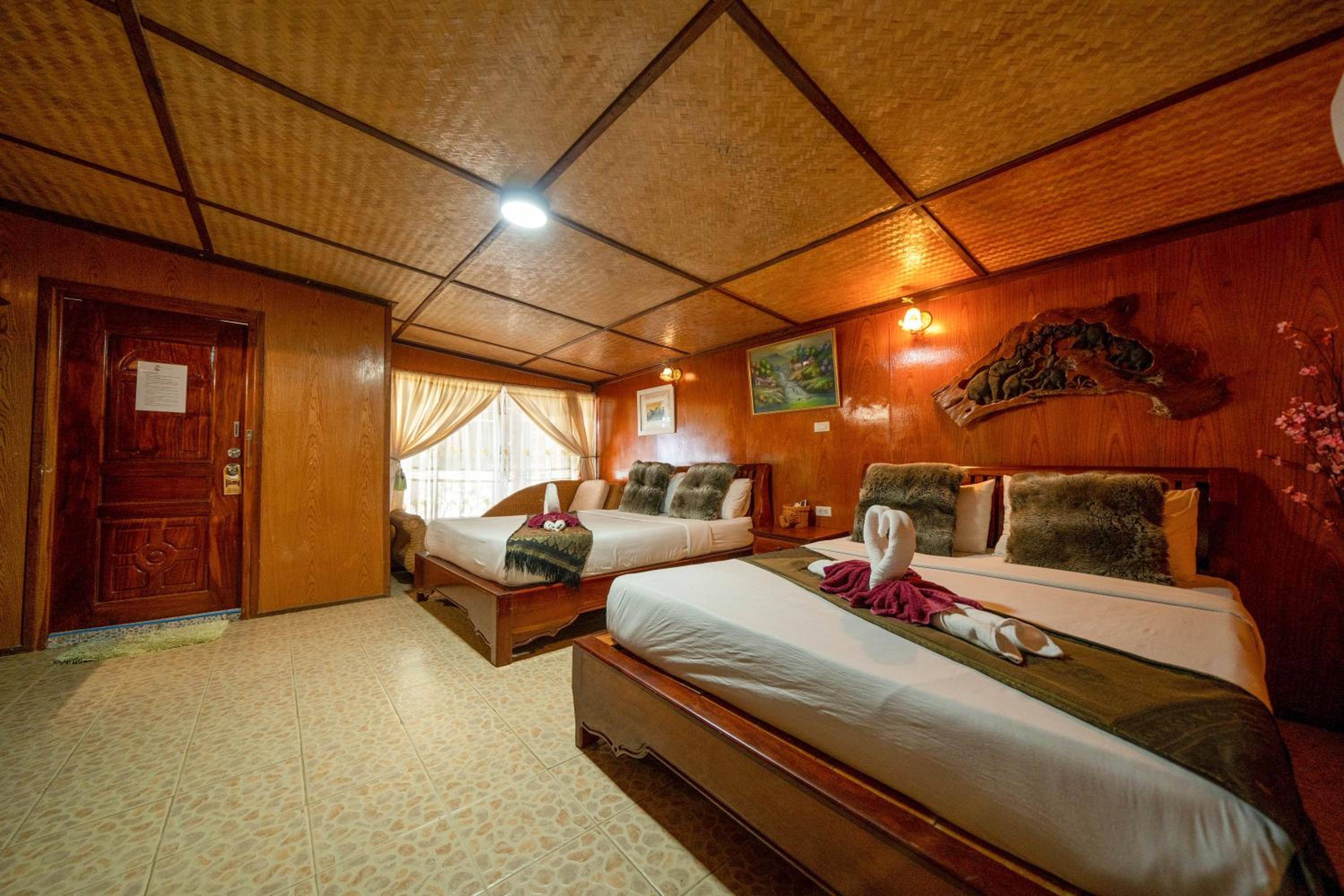 Tongta Phaview Resort