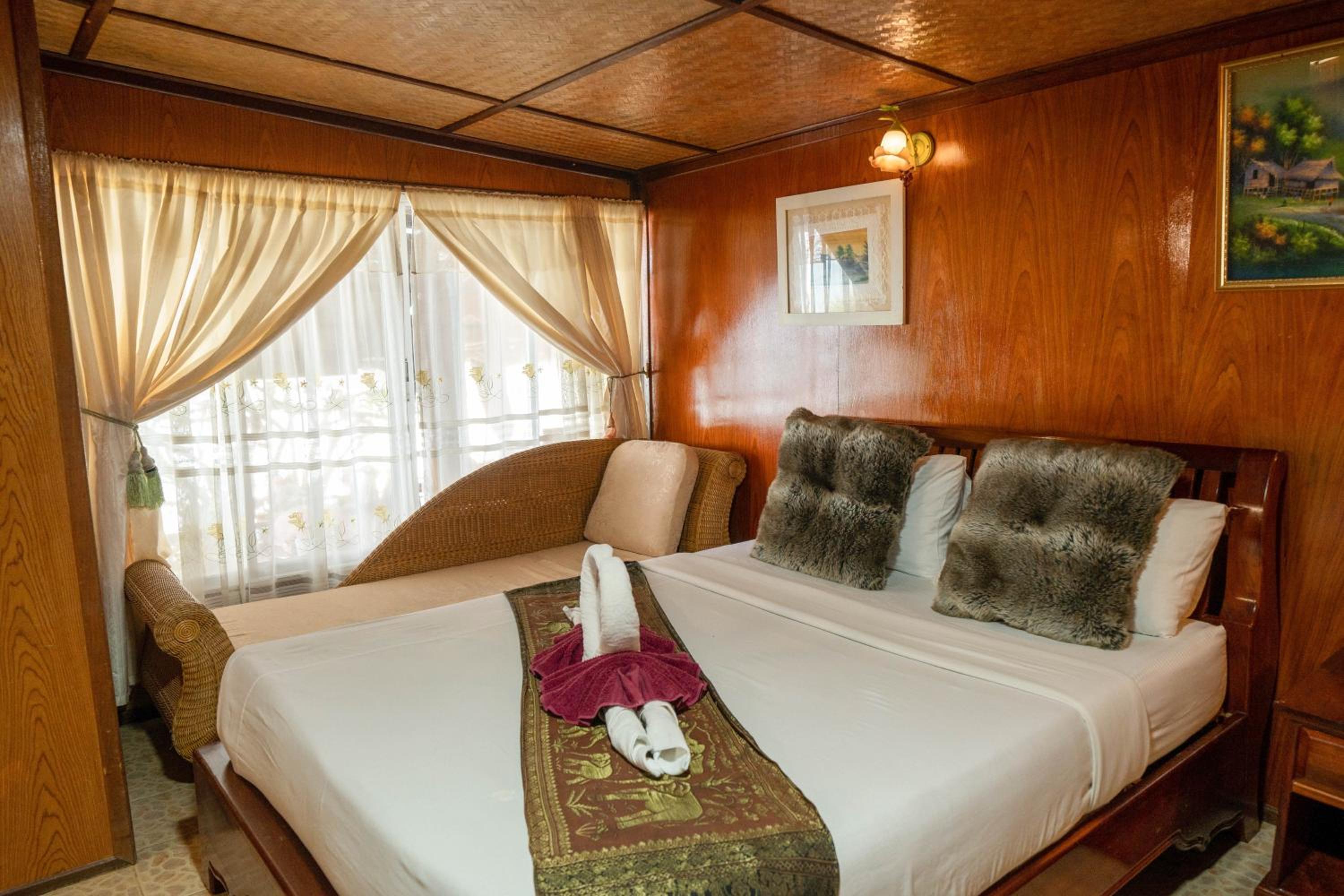 Tongta Phaview Resort