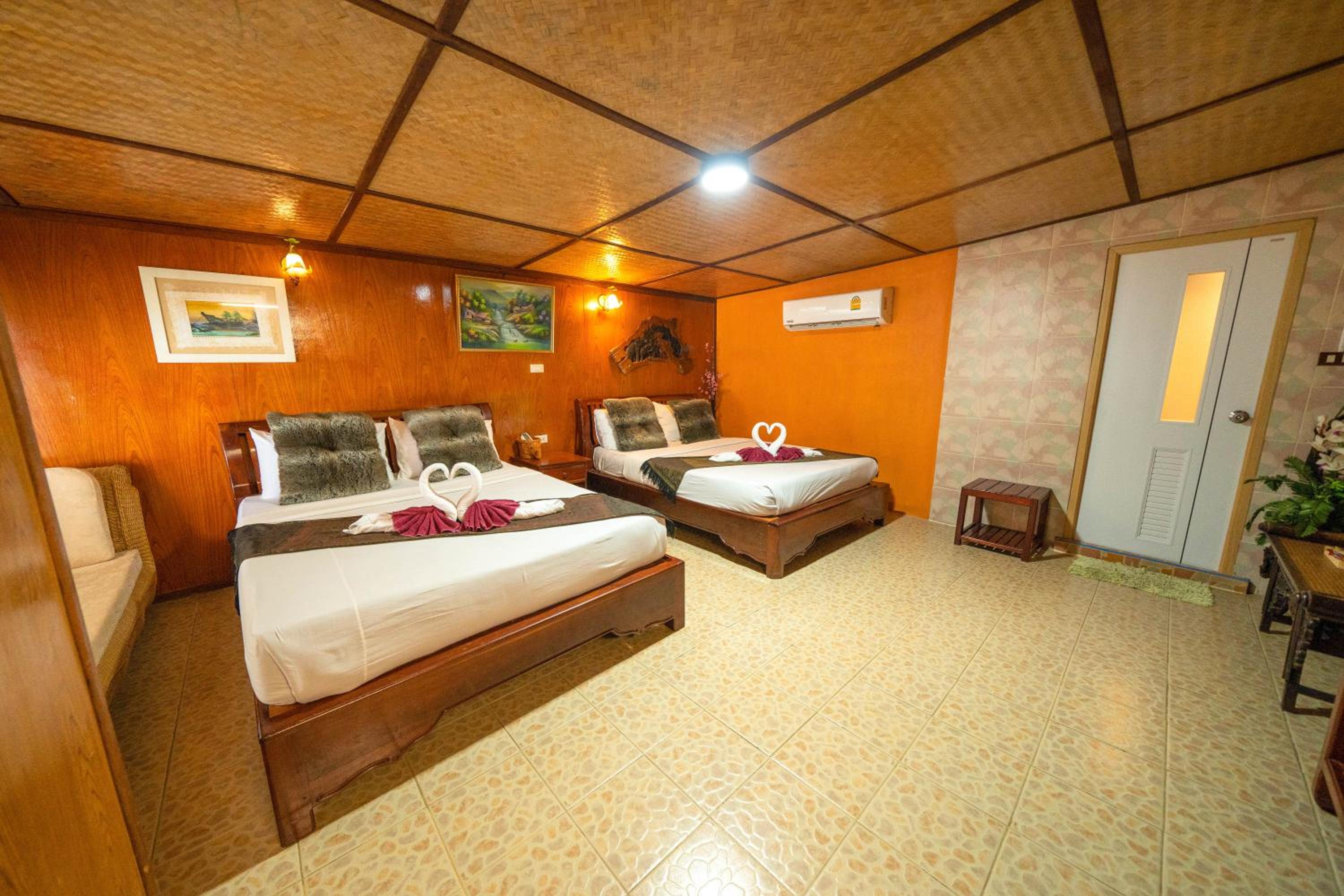 Tongta Phaview Resort