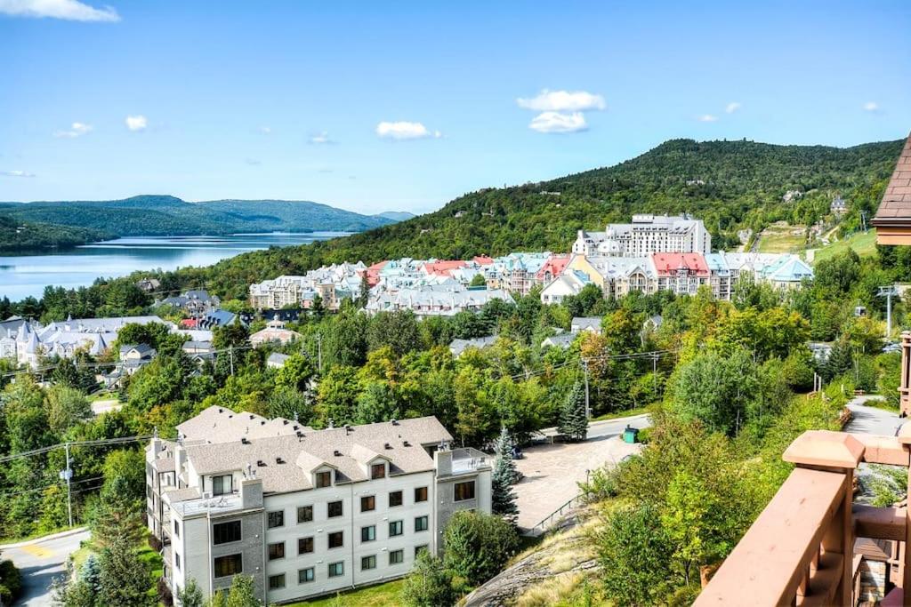 Luxurious Altitude Ski-in/Ski-out