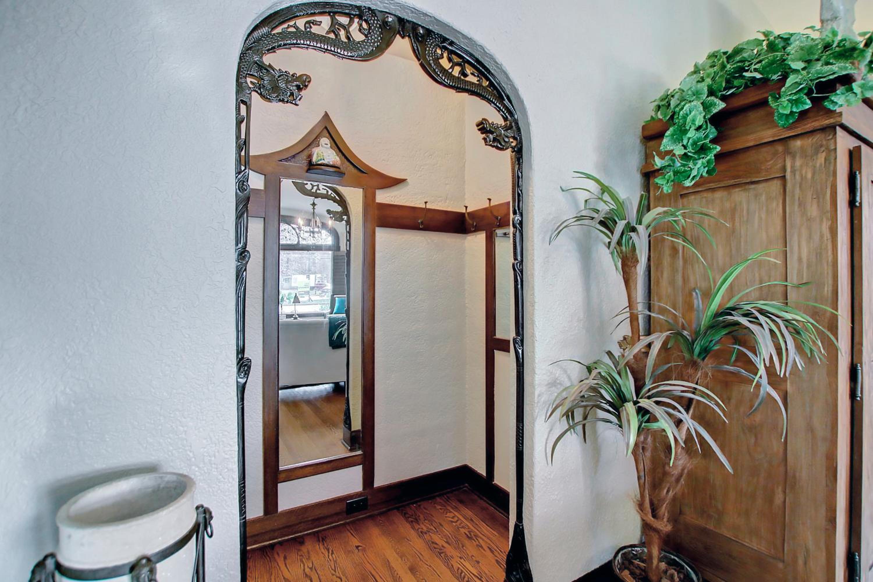 Stunning Historical Landmark in Elbow Park