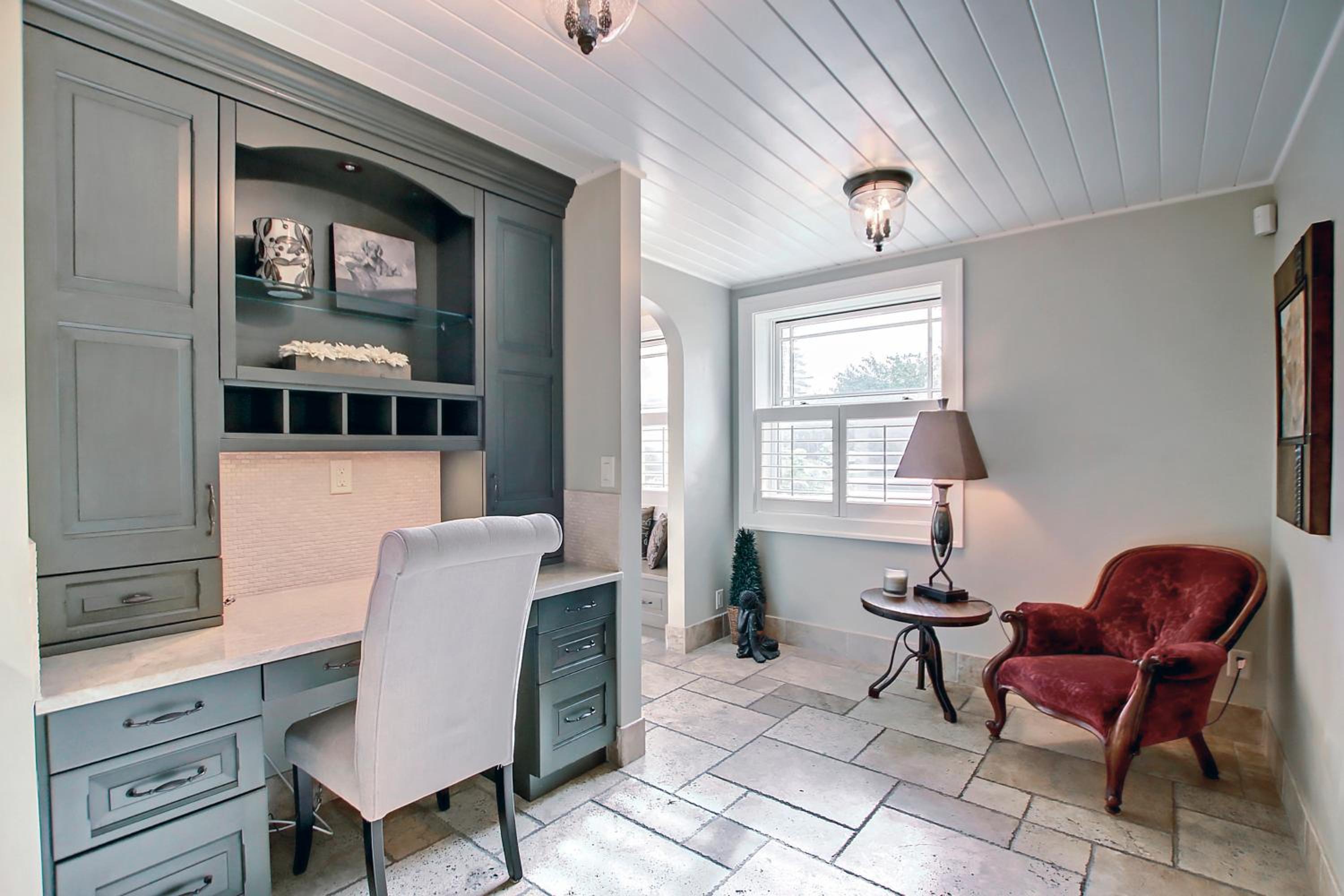 Stunning Historical Landmark in Elbow Park