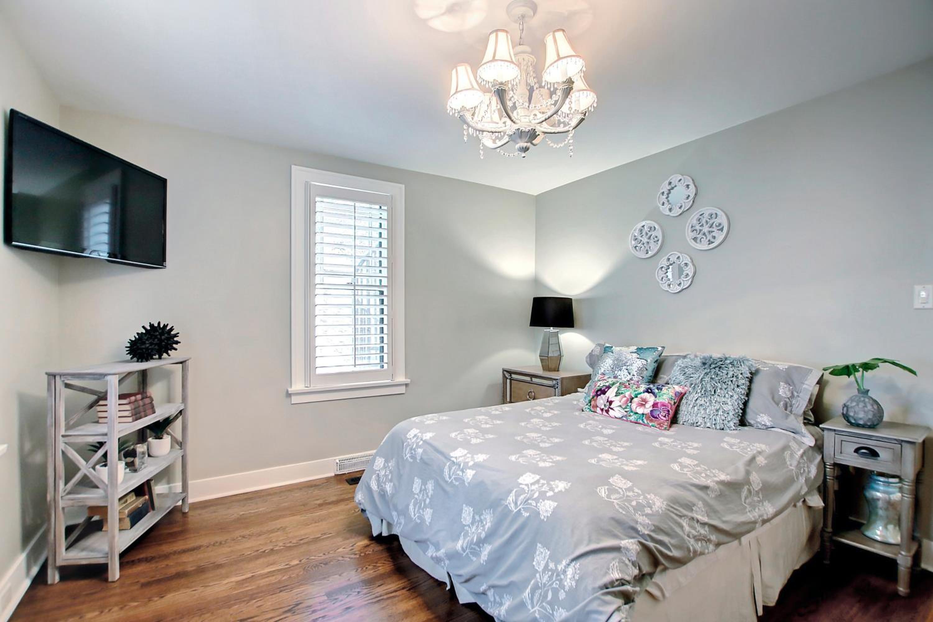 Stunning Historical Landmark in Elbow Park
