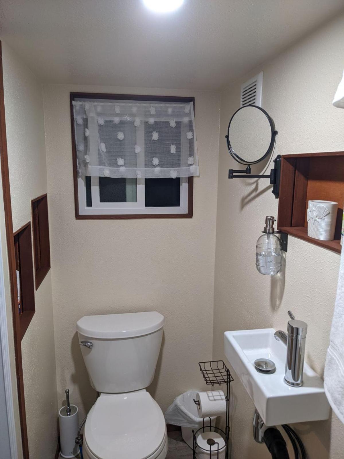 Country Cottage in Papa Bay view 4