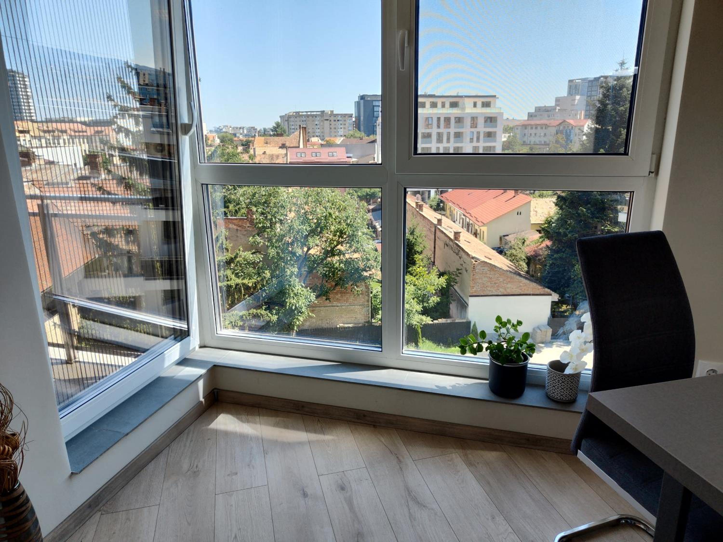 SWEET HOME - central cozy apartment view 2