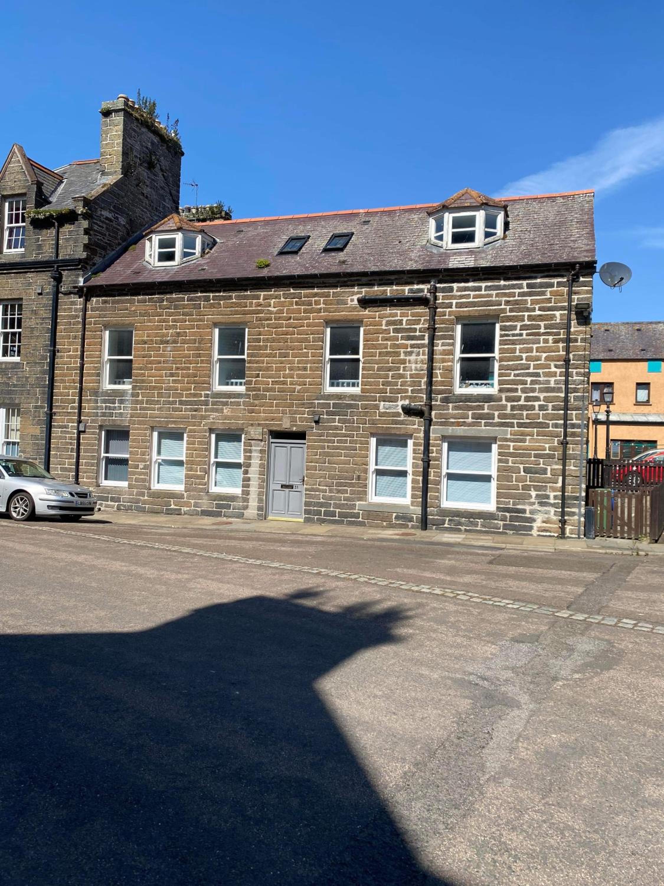 Hotel 3 Bedroom Townhouse on NC500, Wick, Highland - Image 1