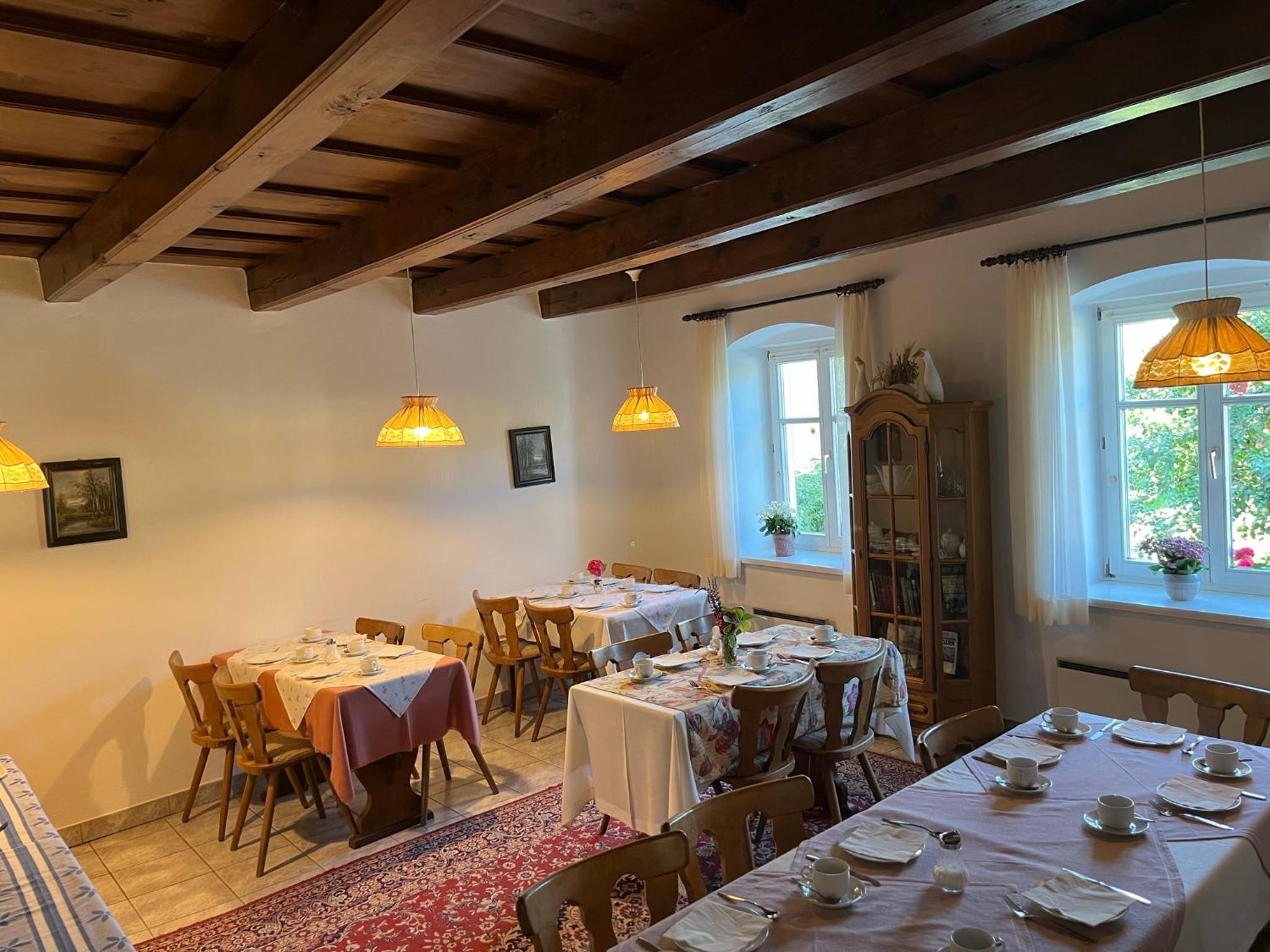 Pension Buch, Bed and Breakfast