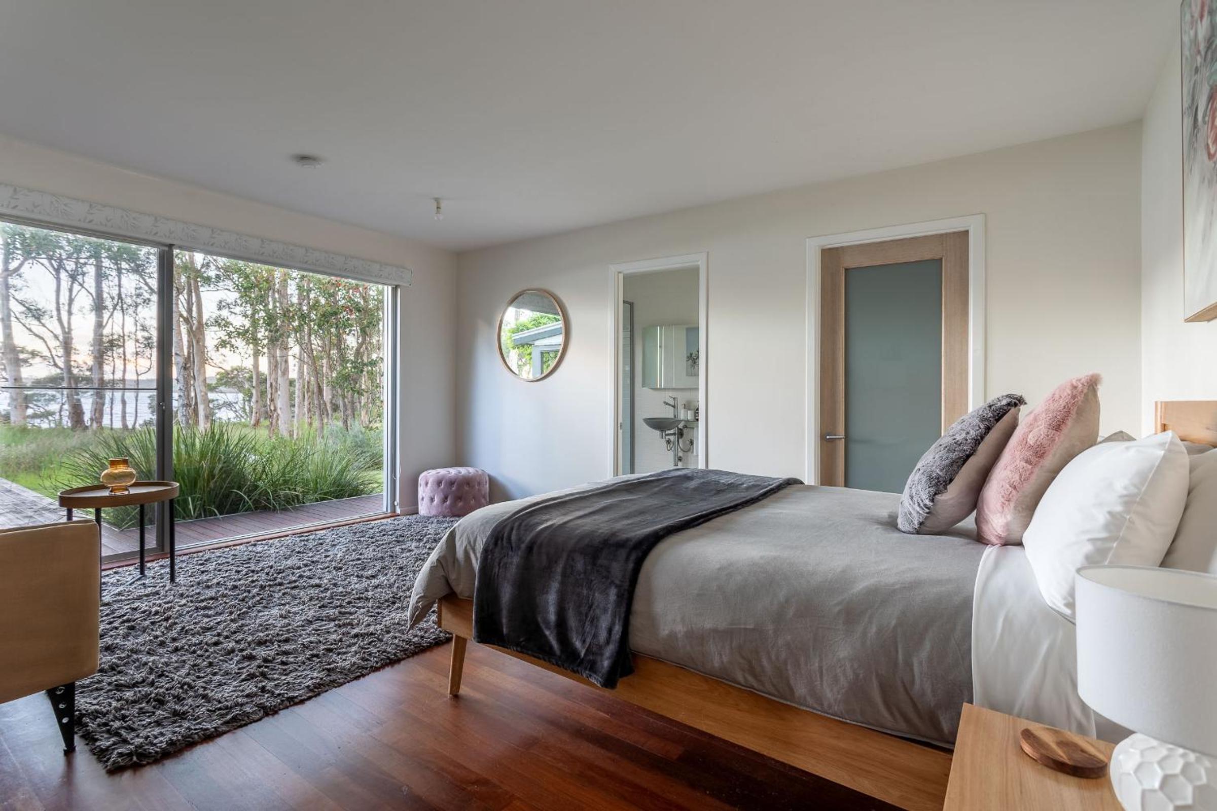 Emerald Cove I Private Properties