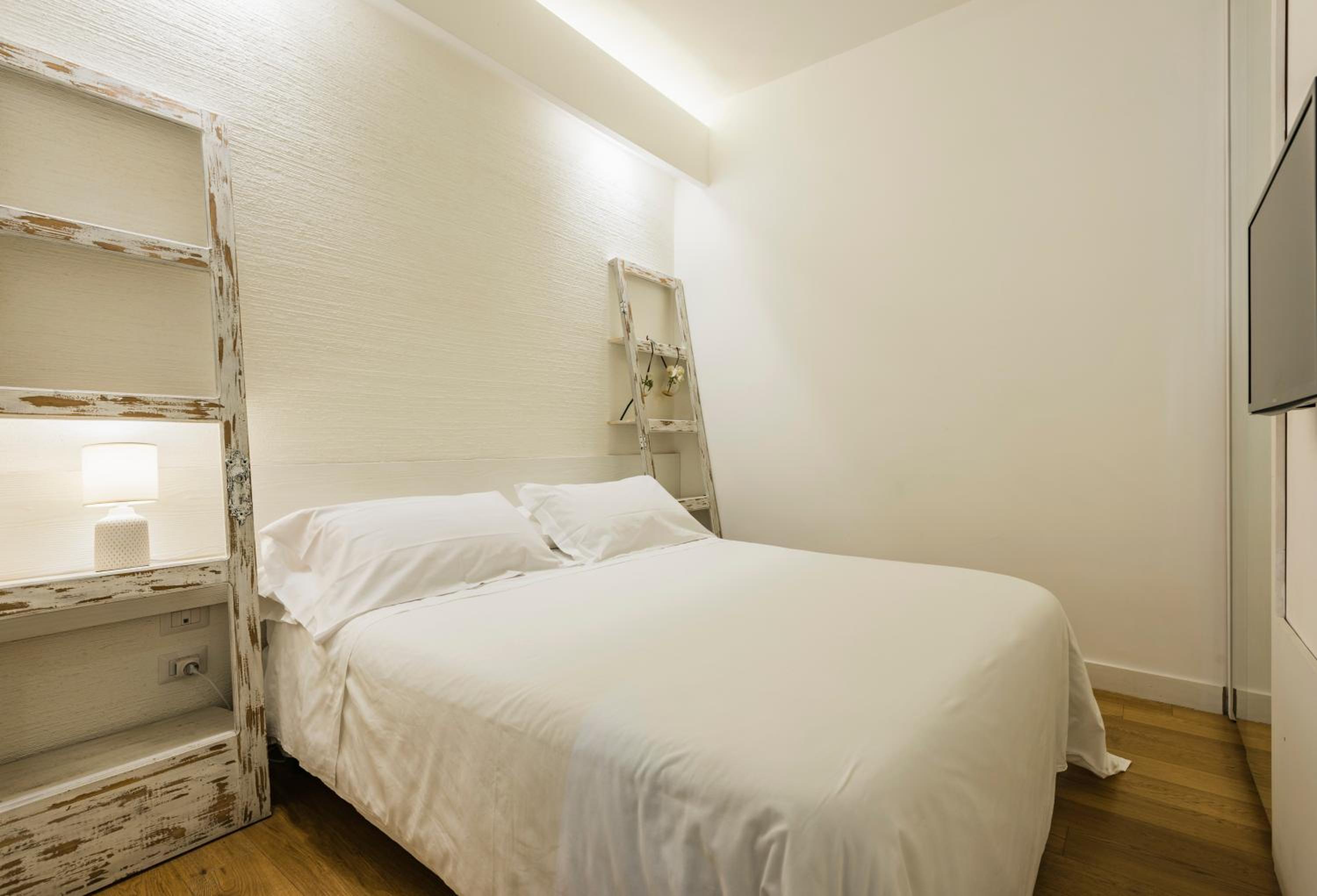 Ferrini Home - Suites