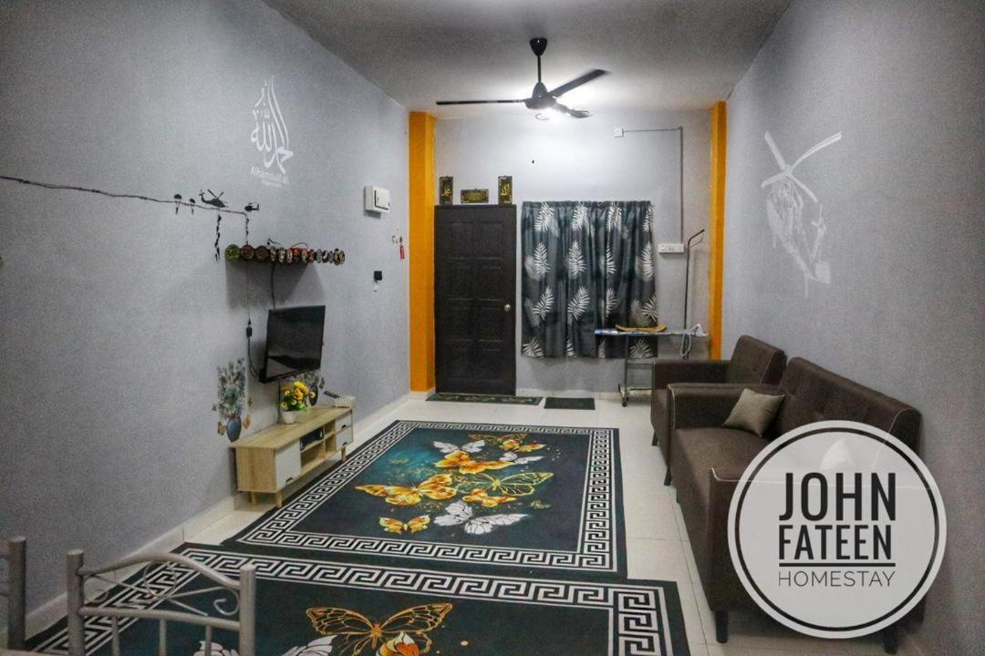 lumut manjung homestay john faten